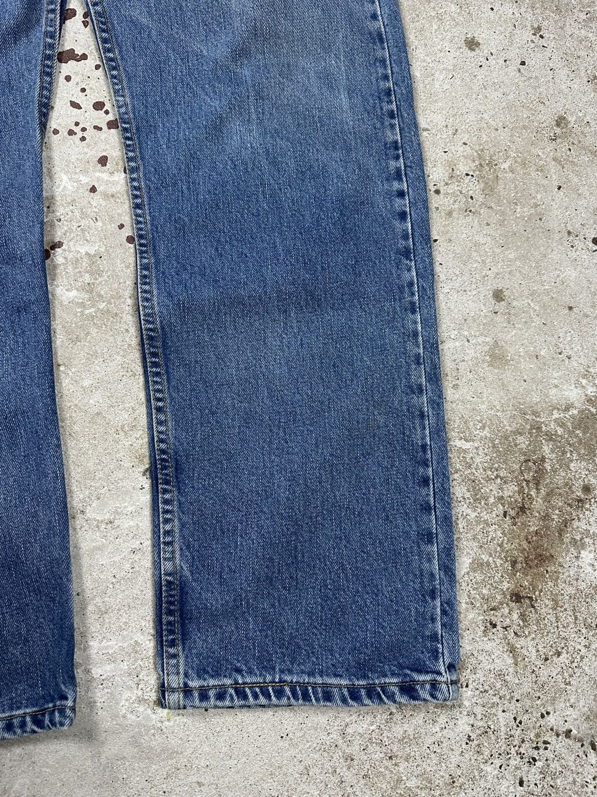 Levi's × Vintage Vintage 2002 Levi’s 505 Denim Pants Jeans Mexico Size US 36 / EU 52 - 3 Thumbnail