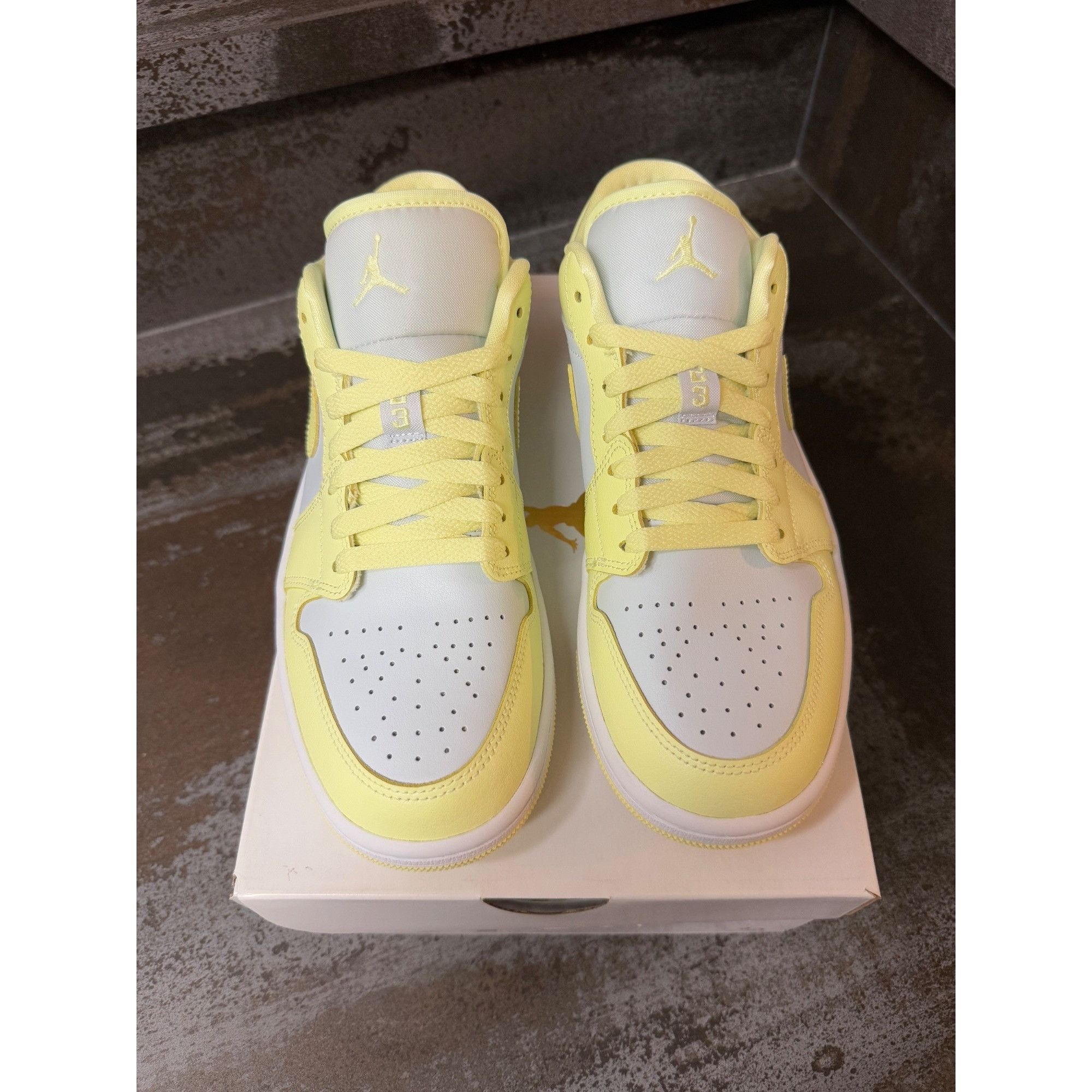 Jordan Brand Women's Jordan 1 Low Lemonade Size 8- DC0774-007 Size US 8 / IT 38 - 2 Thumbnail