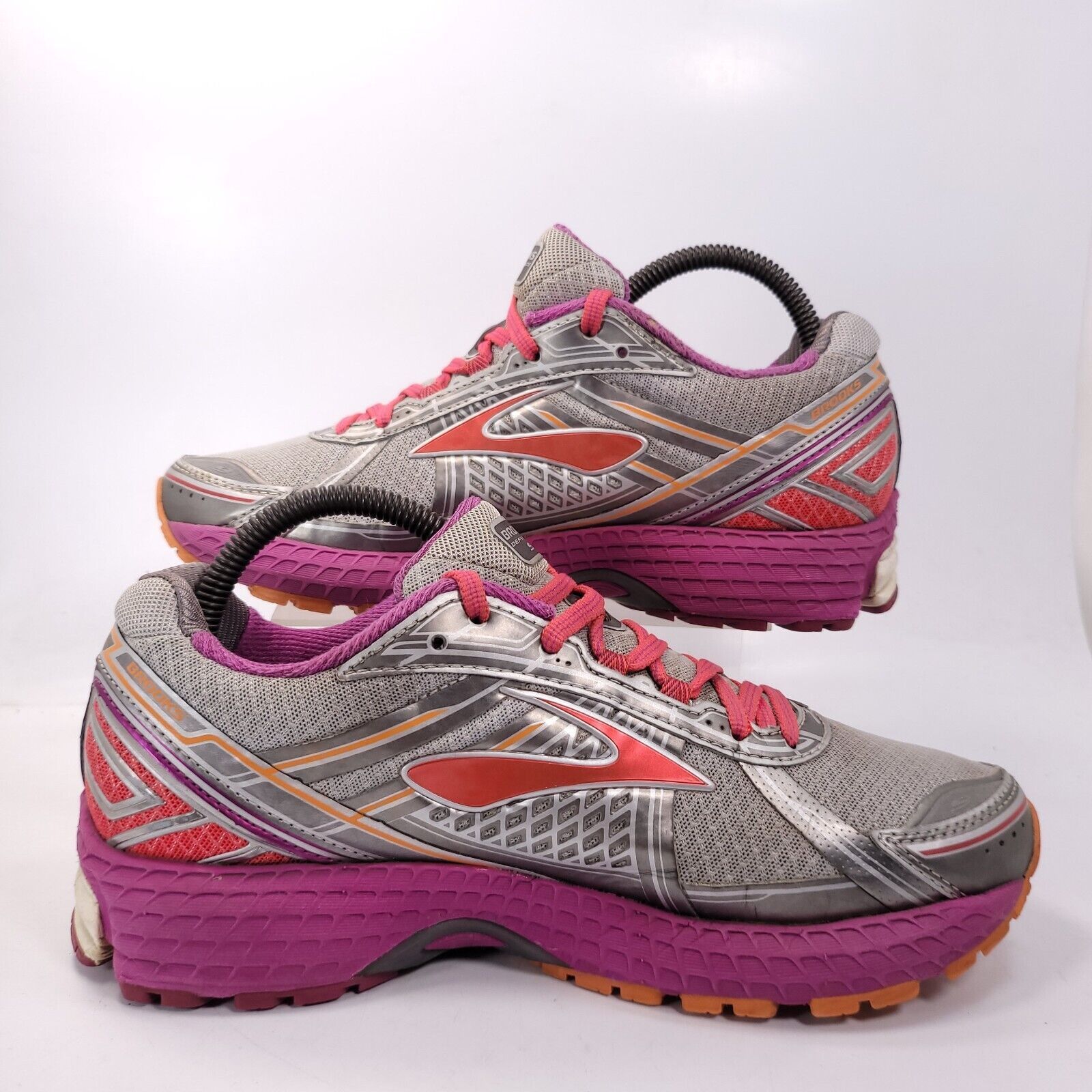 Brooks Brooks Defyance 9 Shoe Womens Size 8.5 1202051B003 Gray Pink Size US 8.5 / IT 38.5 - 6 Thumbnail