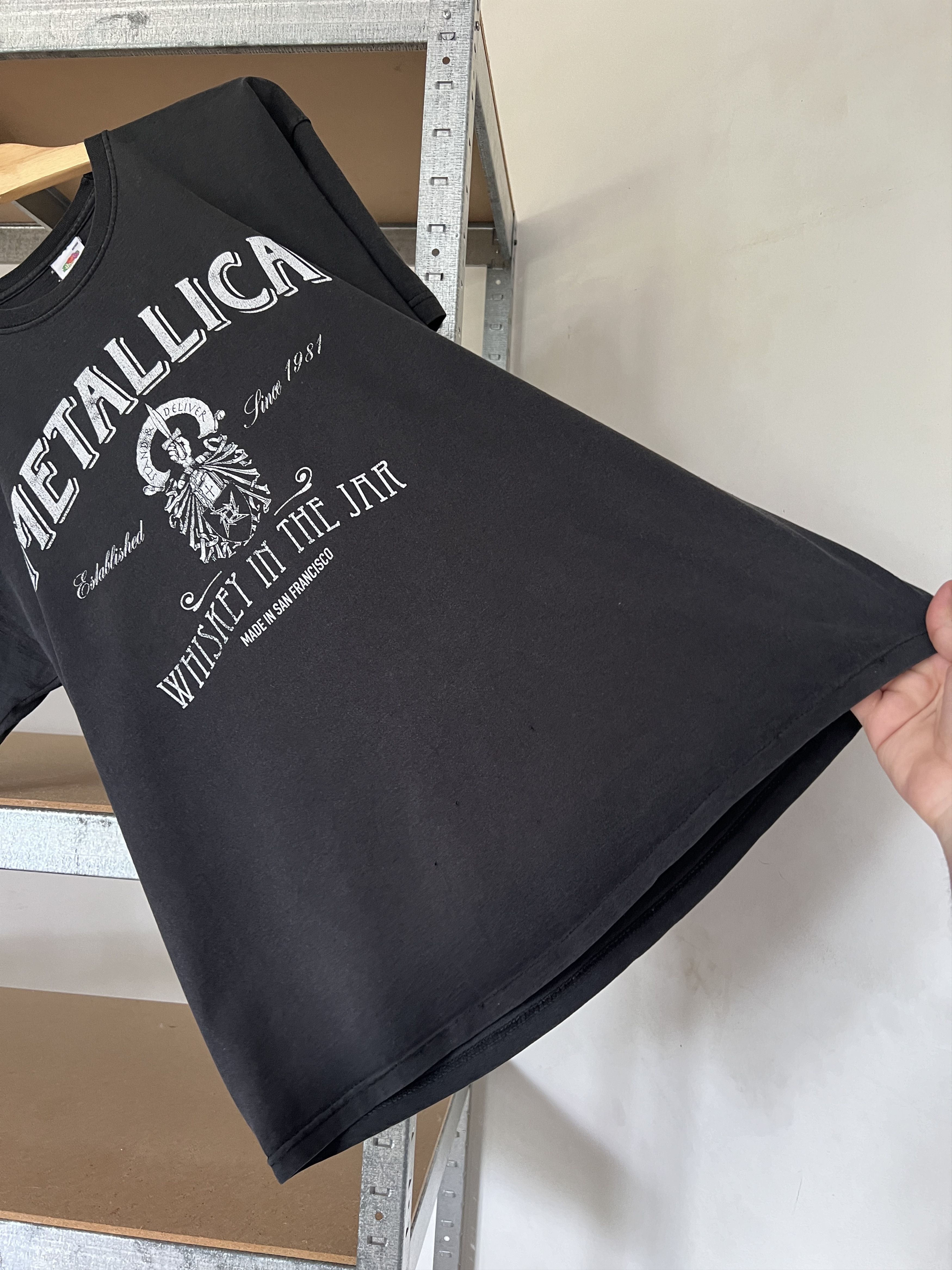 Band Tees Vintage 2000s Metallica Whiskey In The Jar Rock Band T-shirt Size US L / EU 52-54 / 3 - 10 Thumbnail
