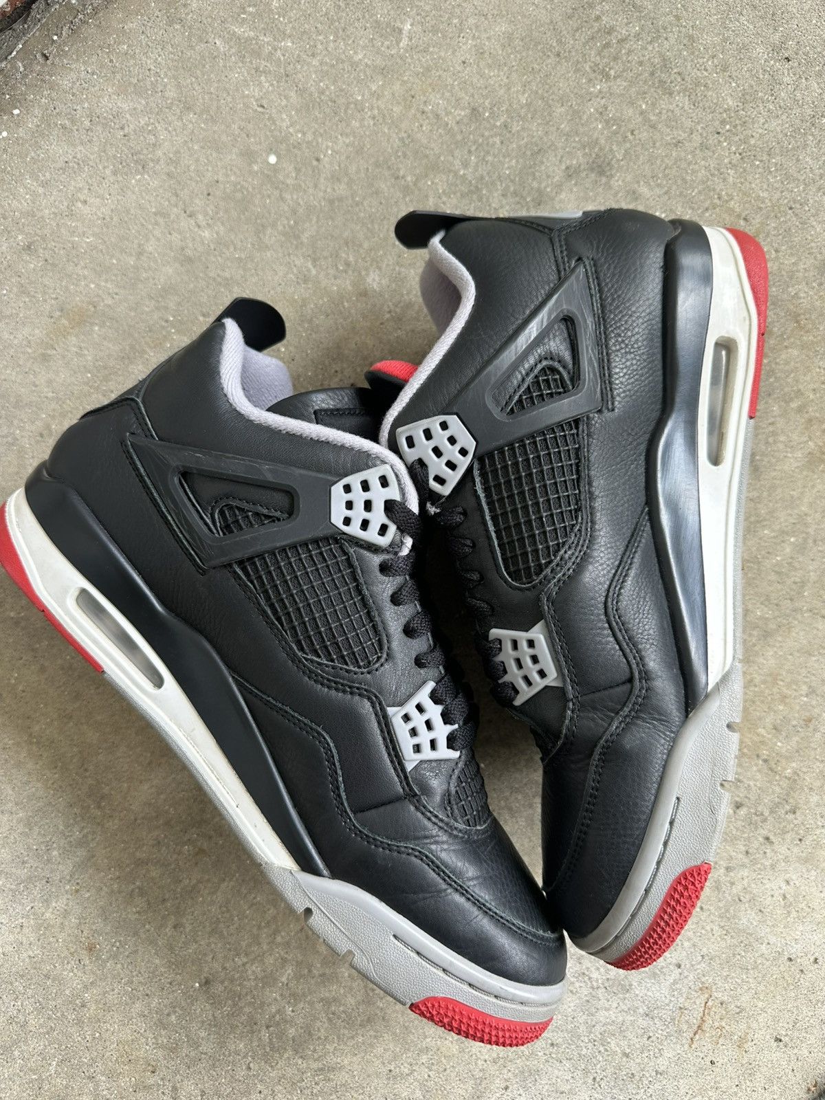 Jordan Brand Nike Air Jordan Retro Bred Reimagined size 10.5 Size US 10.5 / EU 43-44 - 2 Thumbnail