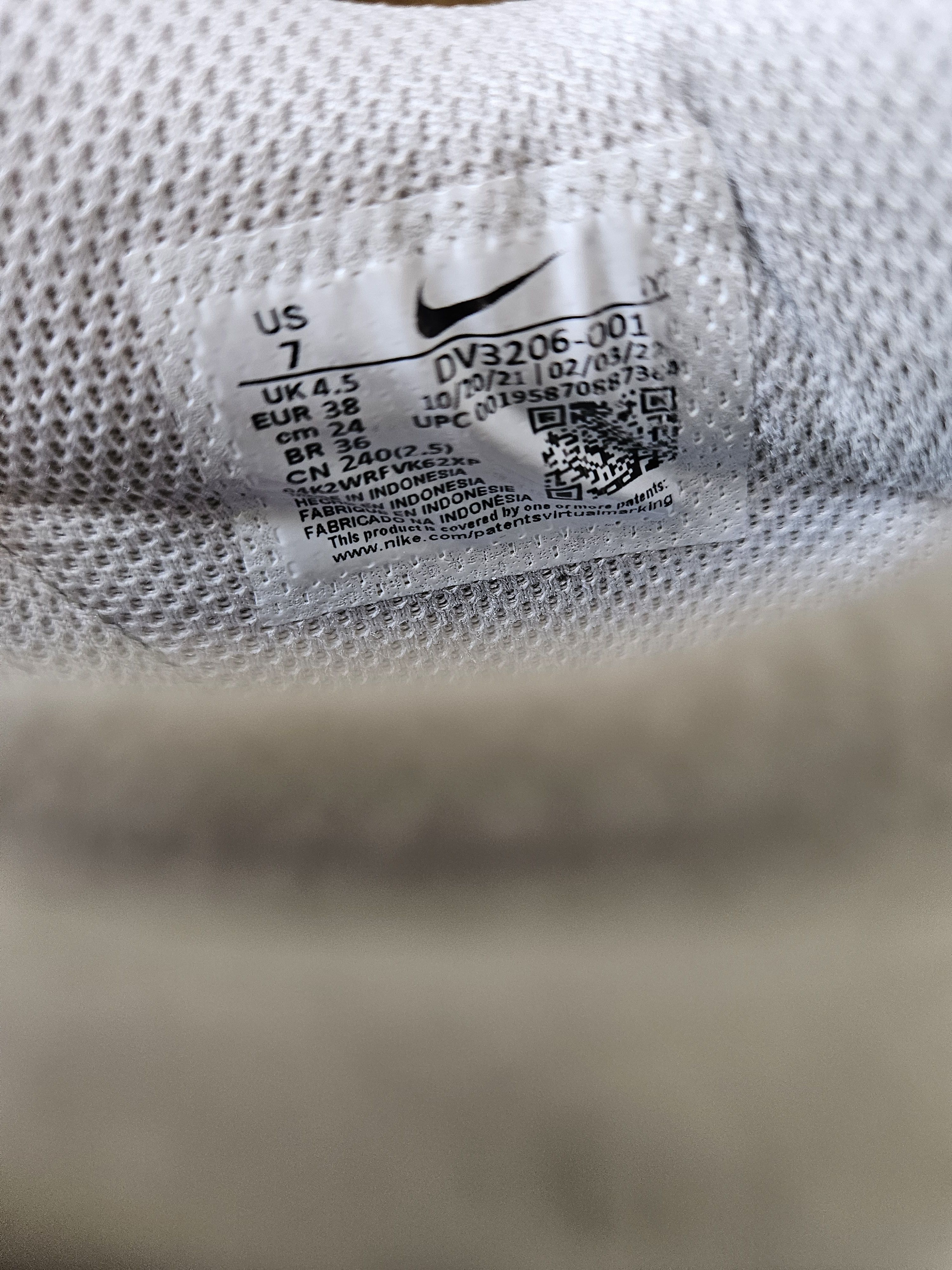 Nike Nike Dunk Low Disrubt Size US 7 / IT 37 - 6 Thumbnail