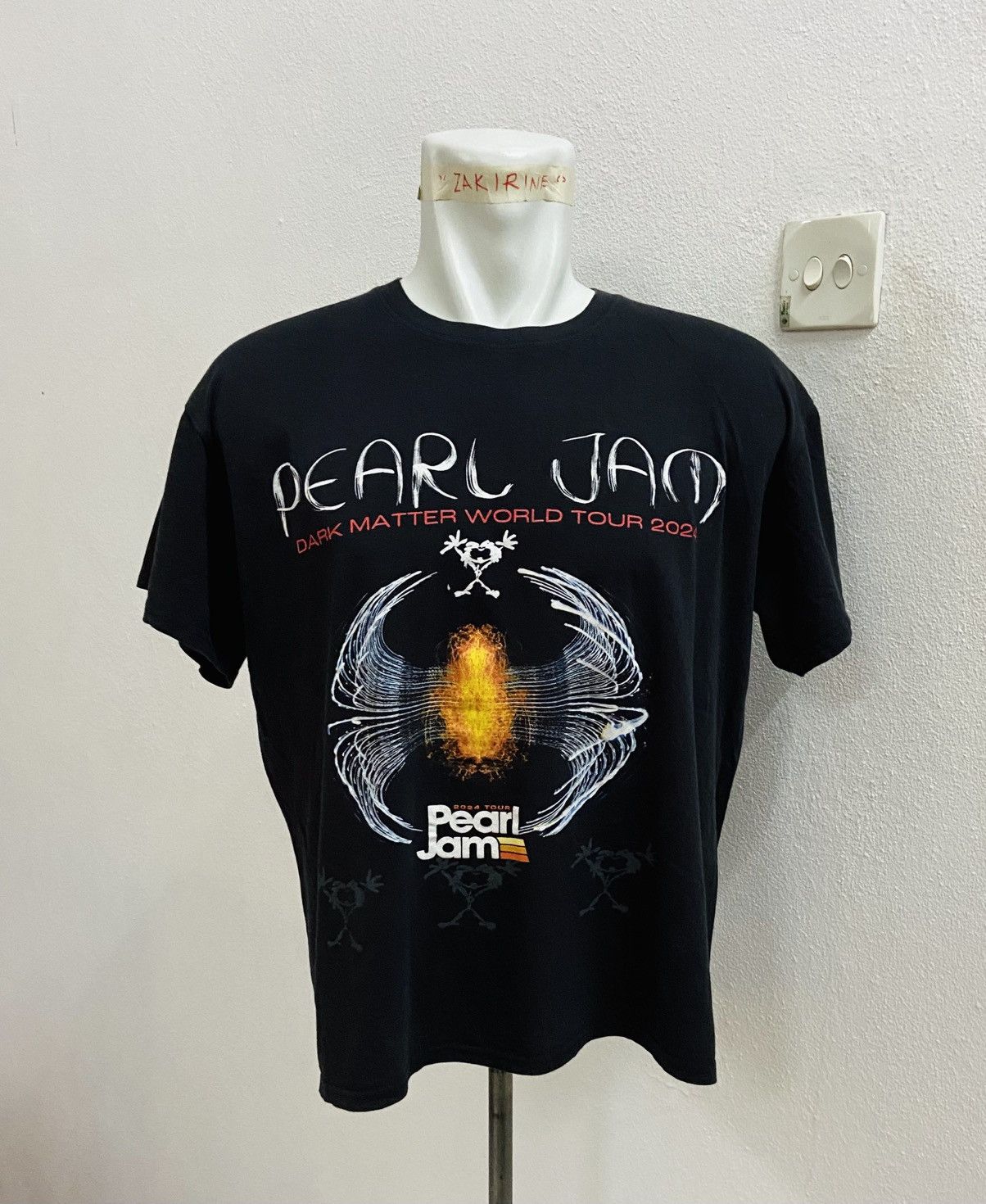 Band Tees PEARL JAM DARK MATTERS WORLD TOUR 24 Size US L / EU 52-54 / 3 - 1 Thumbnail