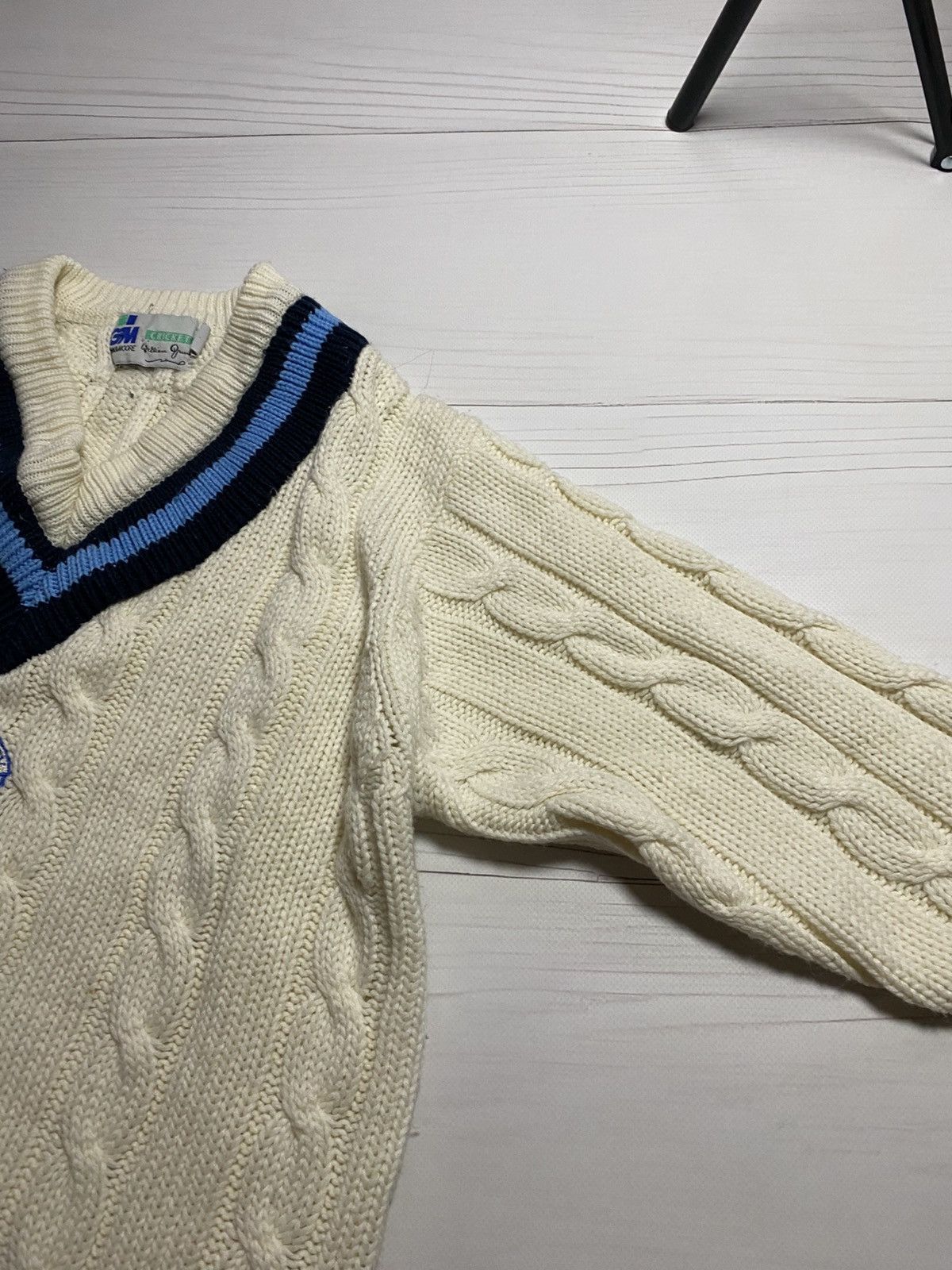 Vintage Vintage GM Sweater V-Neck 80s George Valley Cricket Club Size US M / EU 48-50 / 2 - 9 Thumbnail