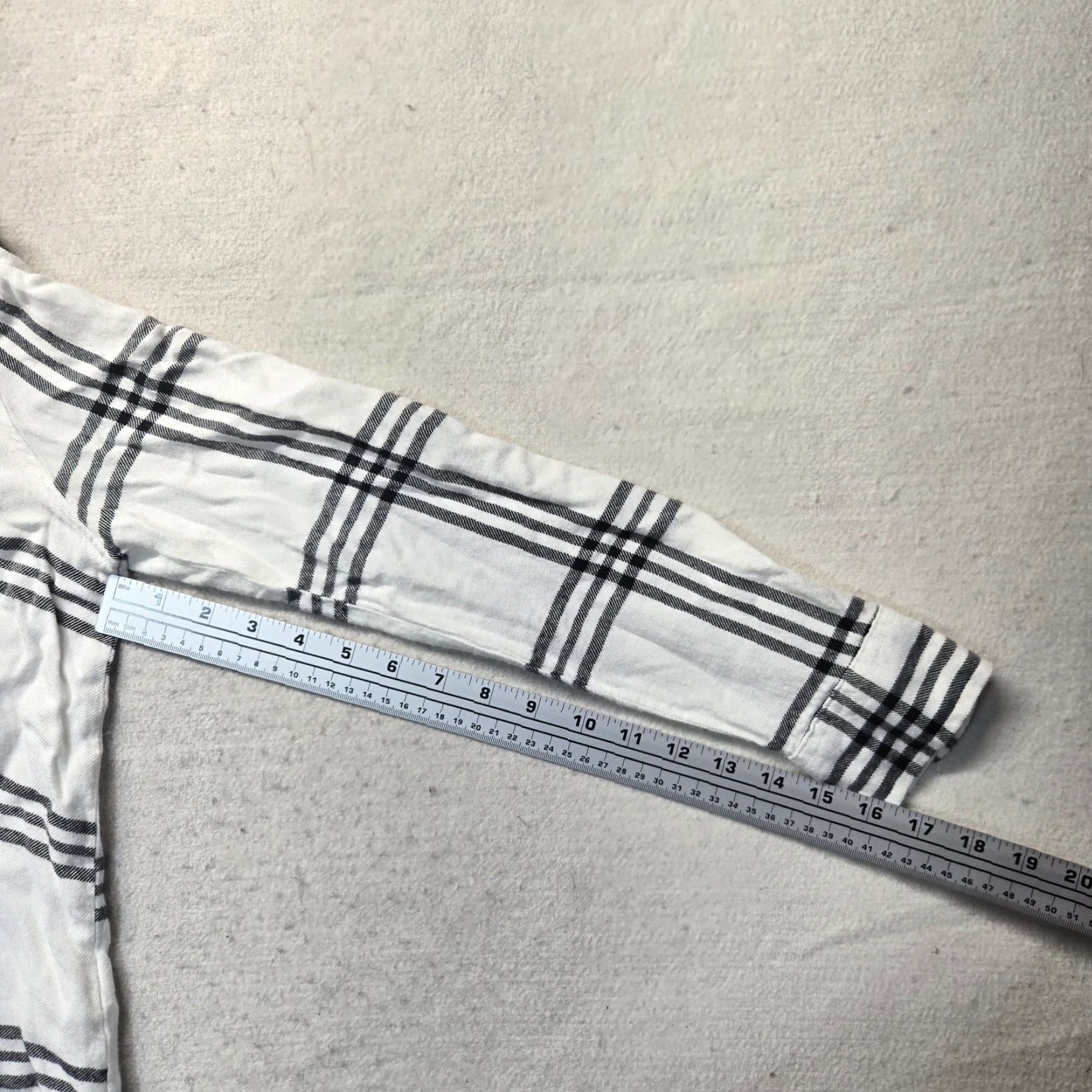 Vintage Arizona Jeans Button-Up Shirt White Women's S Small Flannel Plaid Long Sleeve Casual 90s Grunge Retro Easy Care Cotton Rayon Fall Spring Winter Size S / US 4 / IT 40 - 5 Thumbnail