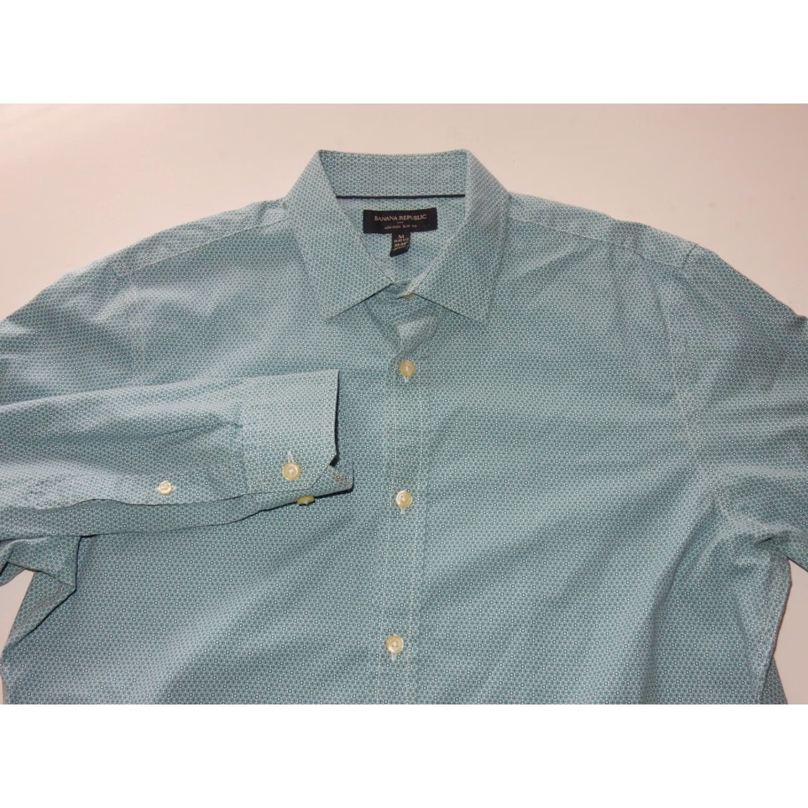 Banana Republic Banana Republic Men's Button Front Shirt Size M Slim Fit Size US L / EU 52-54 / 3 - 2 Thumbnail