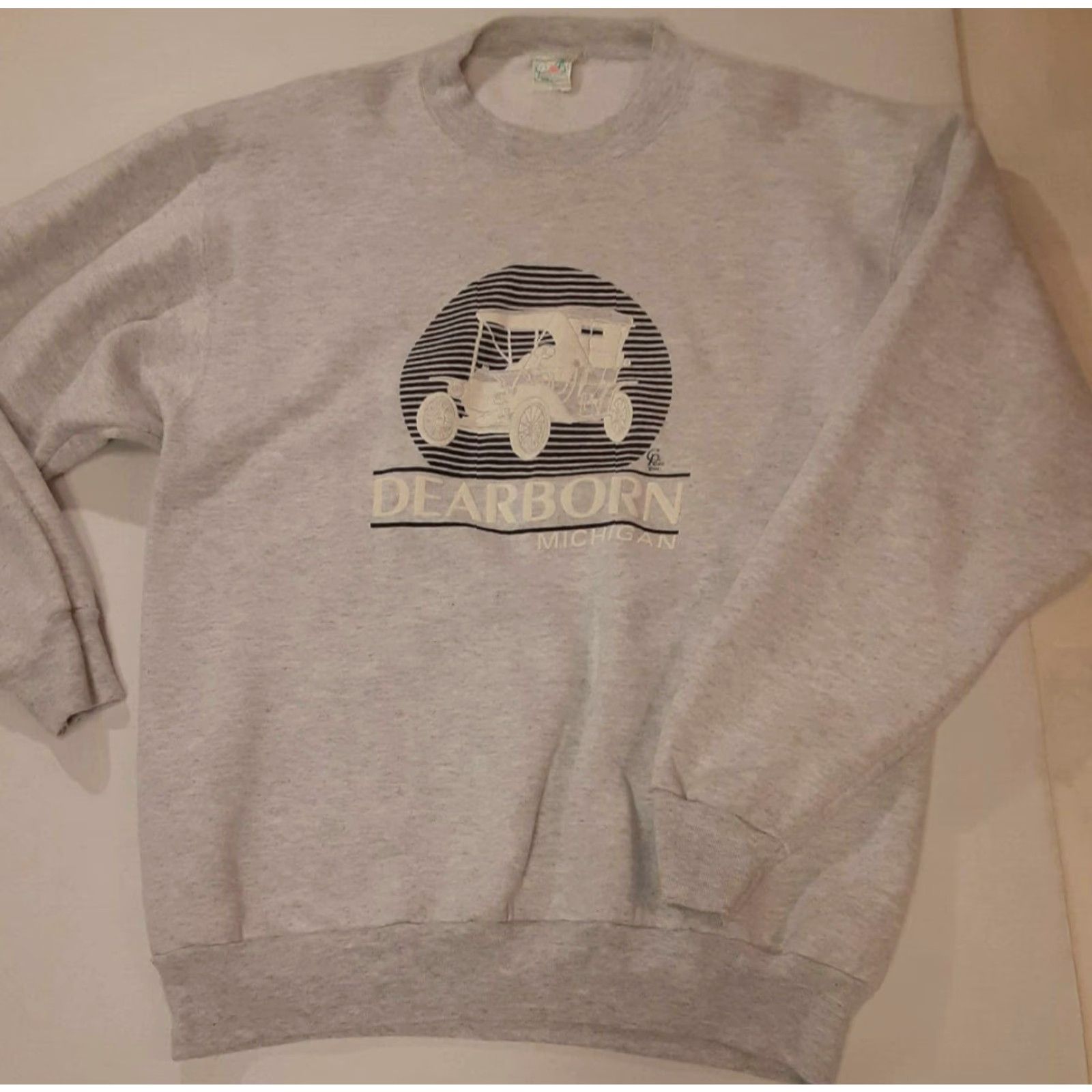 4SDESIGNS VINTAGE Dearborn Michigan Sweatshirt Pacific Designs gray 1991 L/XL Men Long Sleeve Shirt XL Gray Mens 1991 Size US XL / EU 56 / 4 - 4 Thumbnail