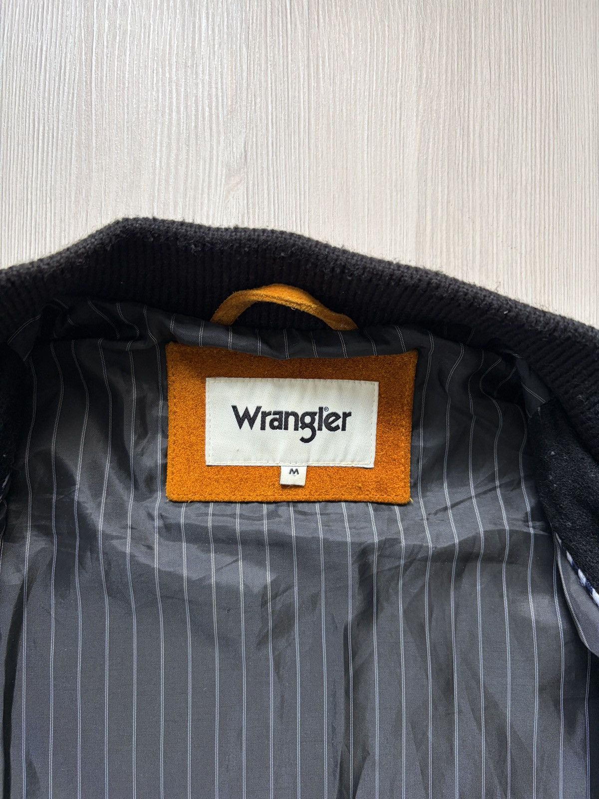 Wrangler Wrangler Varsity College Bomber Jacket Suede Sleeves Size US M / EU 48-50 / 2 - 10 Thumbnail