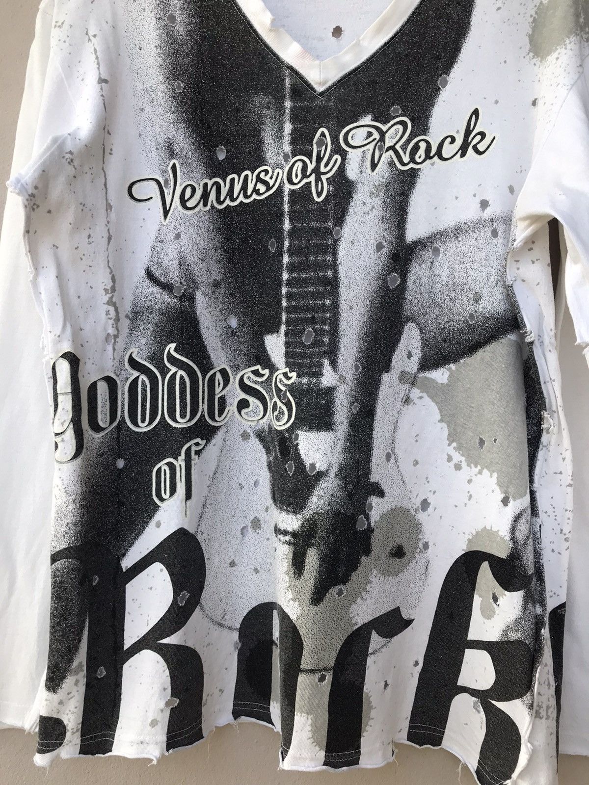 Japanese Brand Thrashed ModishGaze Venus of Rock Distressed Longsleeve Tee Size US L / EU 52-54 / 3 - 7 Thumbnail