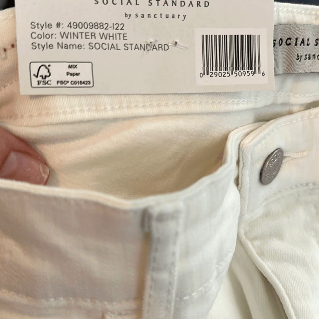 Vintage VINTAGE Social Standard Women’s White High Rise Crop Straight Jeans size 12 Size 34" / US 12 / IT 48 - 7 Thumbnail