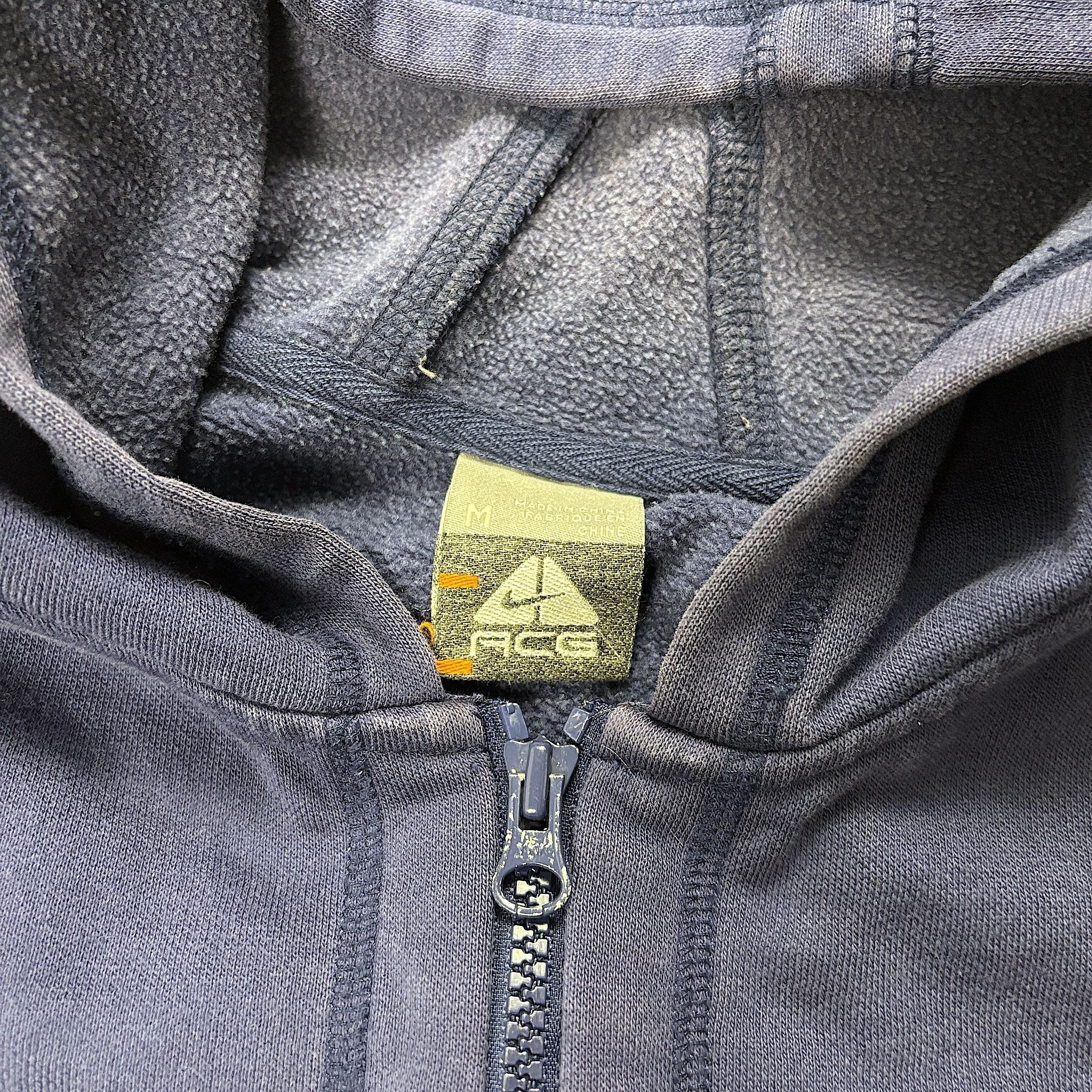 Nike ACG Y2K Nike ACG Mens Zip Up Hoodie Blue Sz M Sweatshirt Size US M / EU 48-50 / 2 - 3 Thumbnail