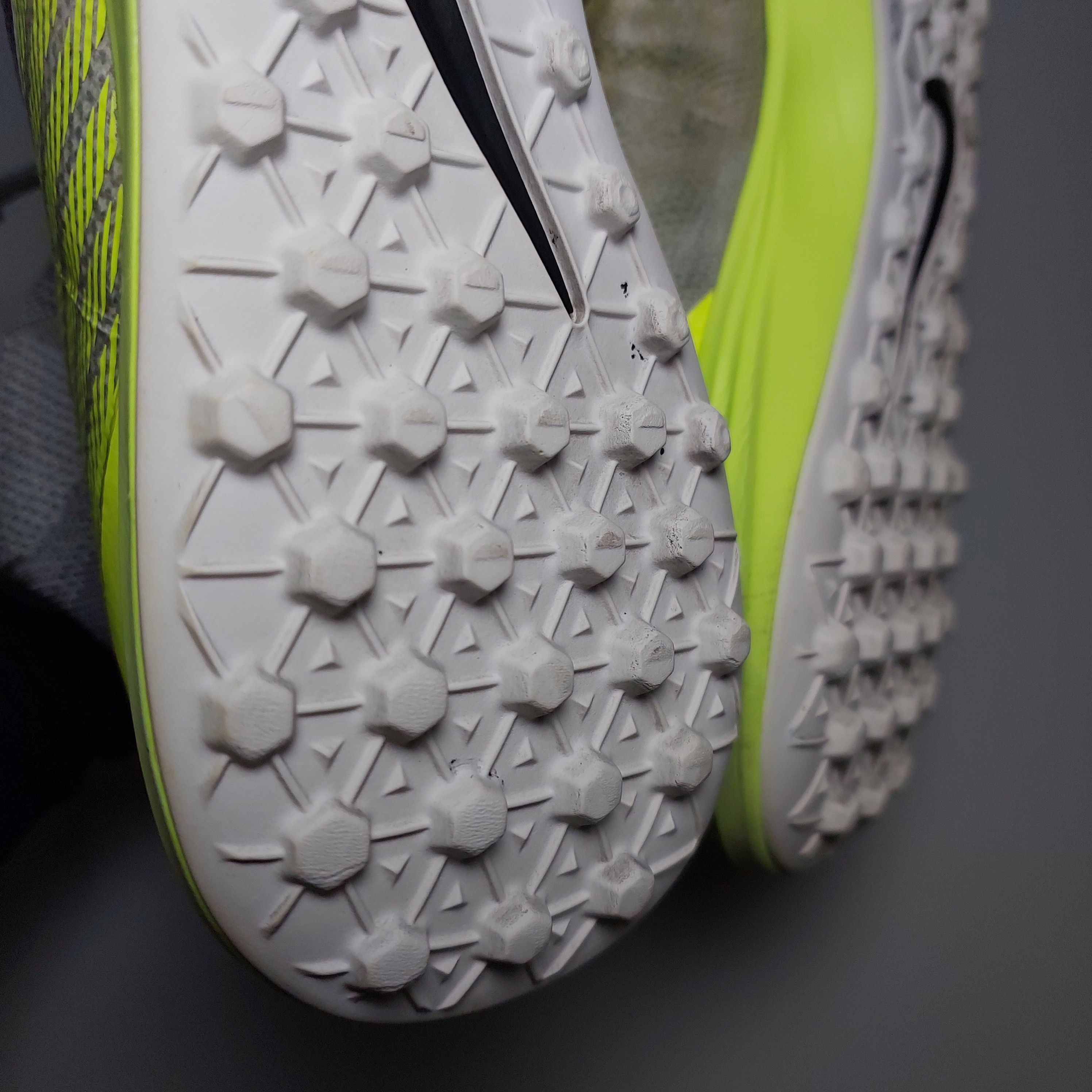 Nike MagistaX Proximo II TF Turf 843958-004 US11 UK10 29CM Size US 11 / EU 44 - 11 Thumbnail