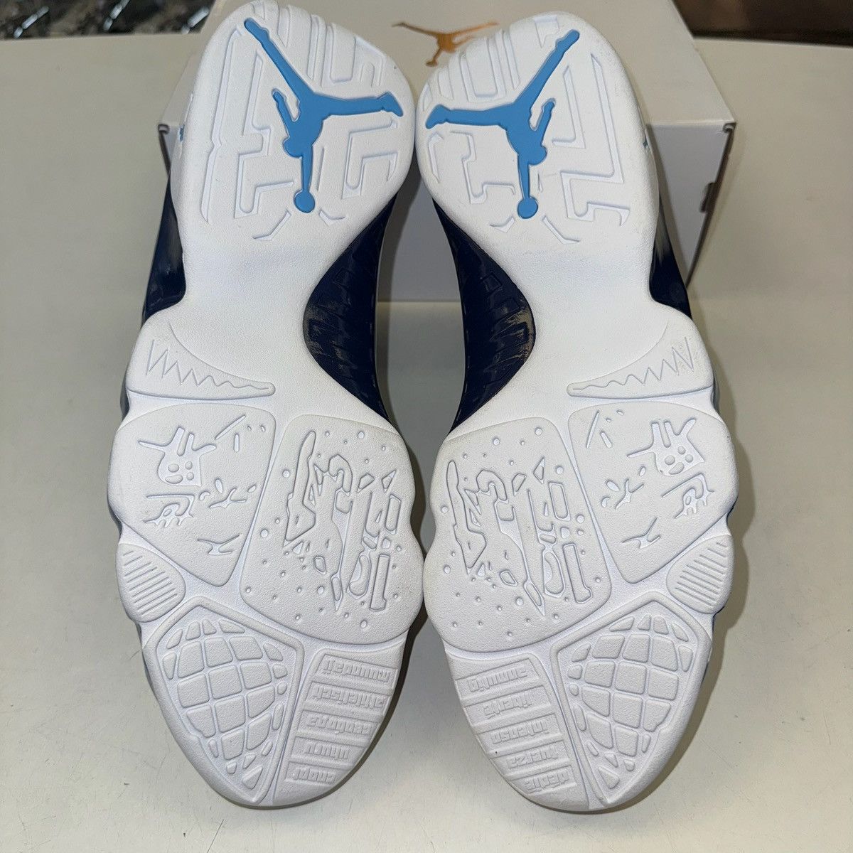 Nike Size 13 - Nike Air Jordan 9 Retro UNC 302370-145 Size US 13 / EU 46 - 5 Thumbnail