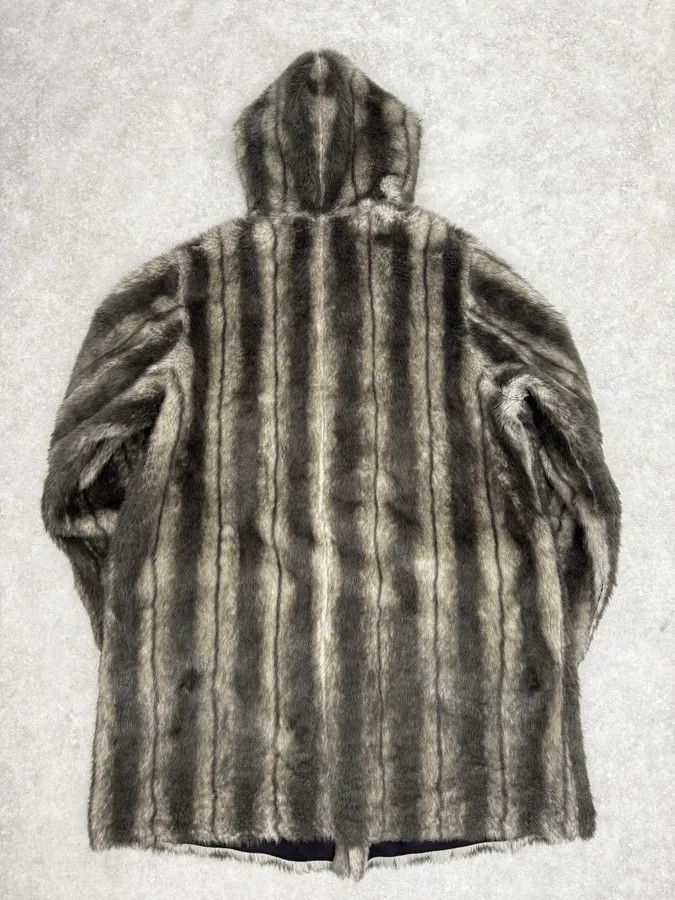 Balmain 2000s Balmain Reversible Faux Fur Brown Suede Beige Hooded Jacket Size US M / EU 48-50 / 2 - 5 Thumbnail