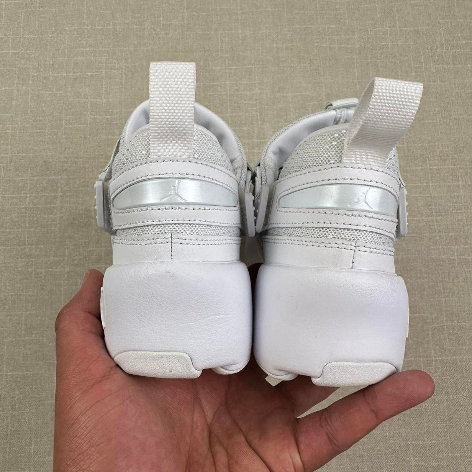 Jordan Brand 2016 Jordan Trunner LX "Triple White" Women 6 Size US 6 / IT 36 - 6 Thumbnail