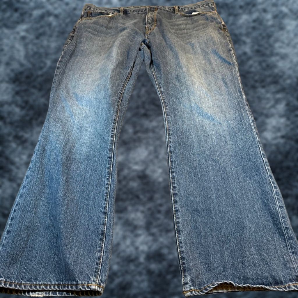 Gap Gap Jeans Blue Medium Wash 40x30 Bootcut 100% Cotton Mens Regular Size 40 Inseam 30" Zipper Button Fit: Boot Fit Vintage: No Size US 40 / EU 56 - 1 Thumbnail