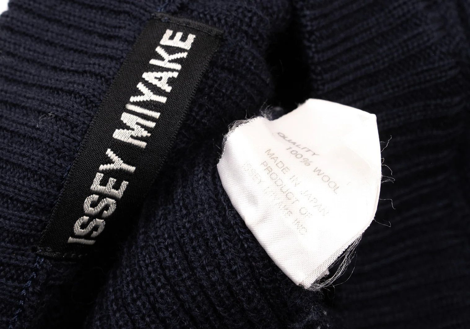 Issey Miyake Wool Ribbed Knit Sweater in Navy and Light Blue, Size M Size US M / EU 48-50 / 2 - 16 Thumbnail