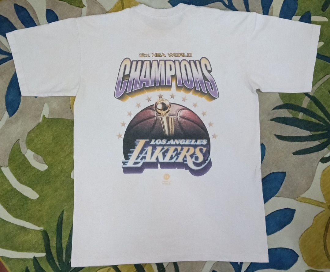NBA × Pro Player Vintage 90s LA Lakers 12x NBA World Champions T-shirt Size US L / EU 52-54 / 3 - 13 Thumbnail