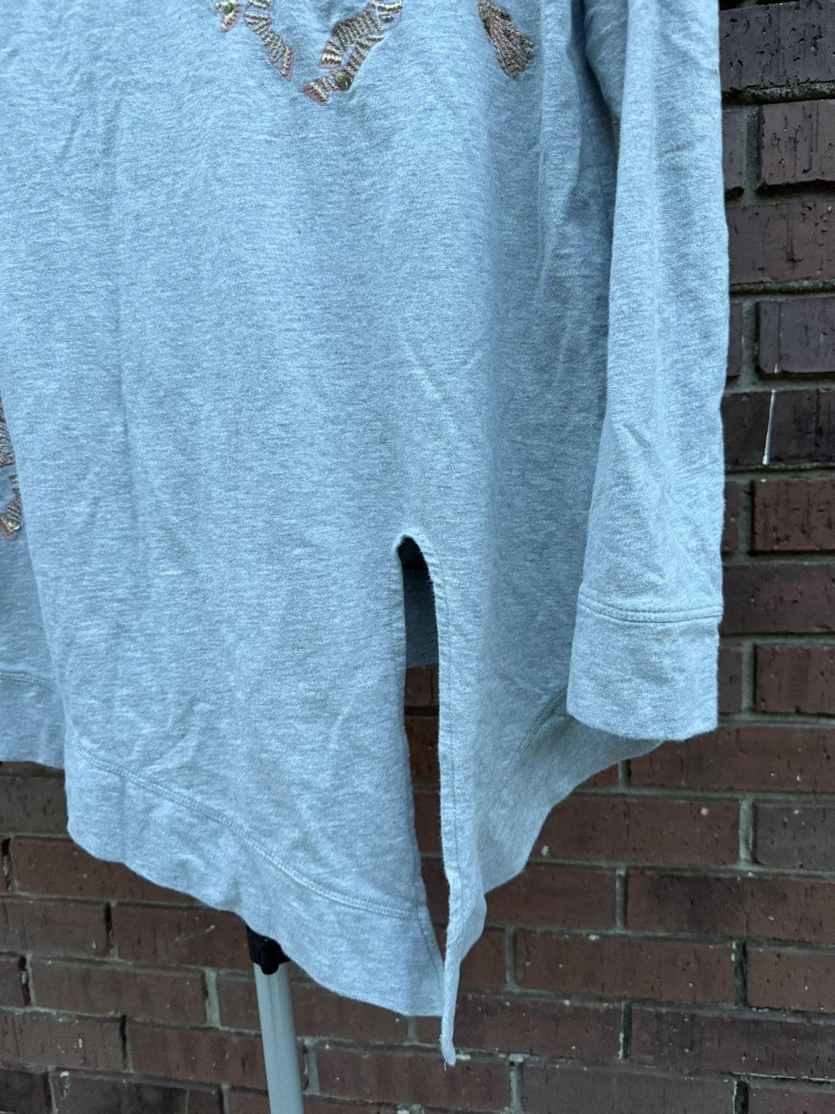 Other Crown & Ivy Zebra Embroidered Long Sleeve Top Gray Embellish Size M / US 6-8 / IT 42-44 - 7 Thumbnail