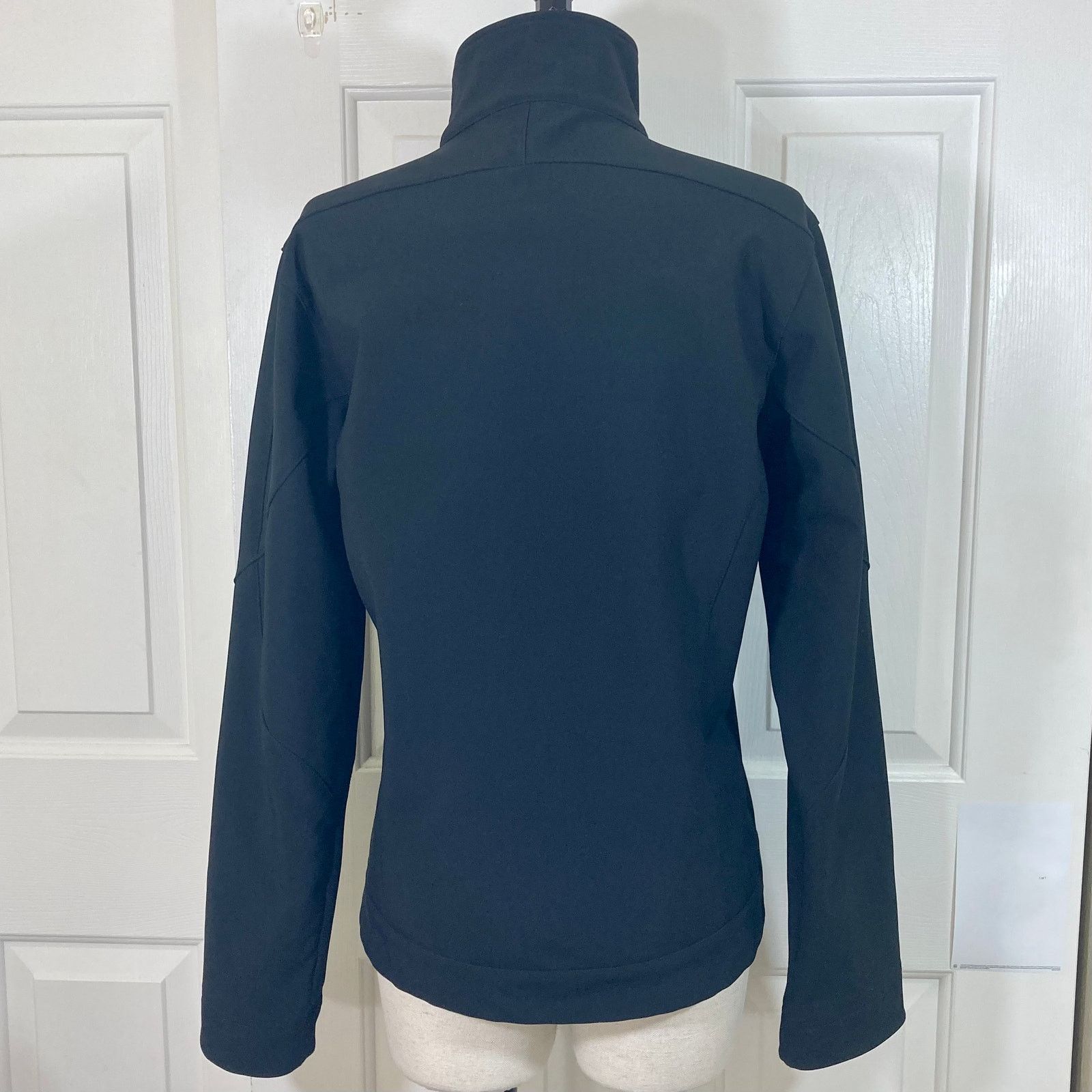 Other Black scuba utility windbreaker jacket, Fjall ladies small Size S / US 4 / IT 40 - 3 Thumbnail
