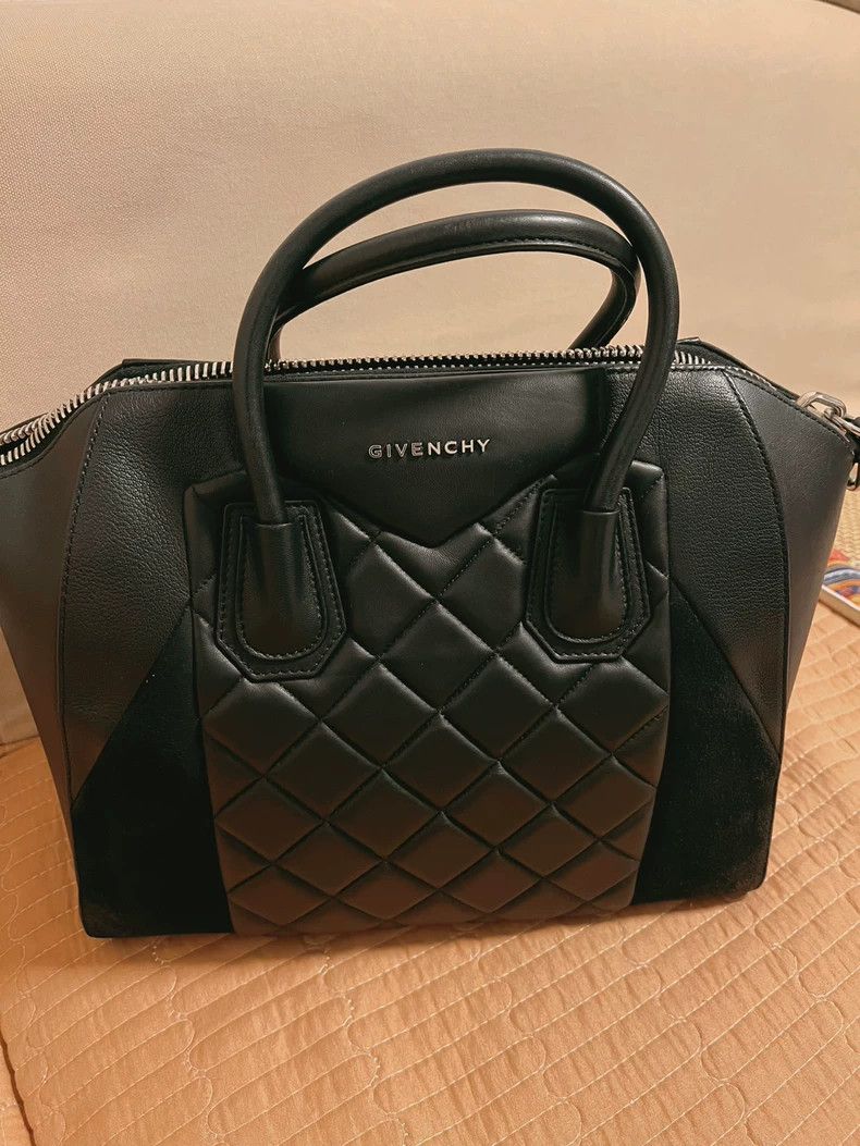 Givenchy Givenchy Ladies Bag! Suitable for Commuting! Comes with Du Size ONE SIZE - 1 Thumbnail