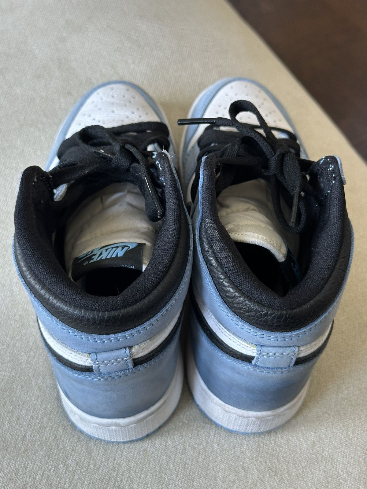 Jordan Brand × Nike RARE SIZE 4.5 UNIVERSITY BLUE JORDAN 1 Size US 5 / EU 37 - 4 Thumbnail