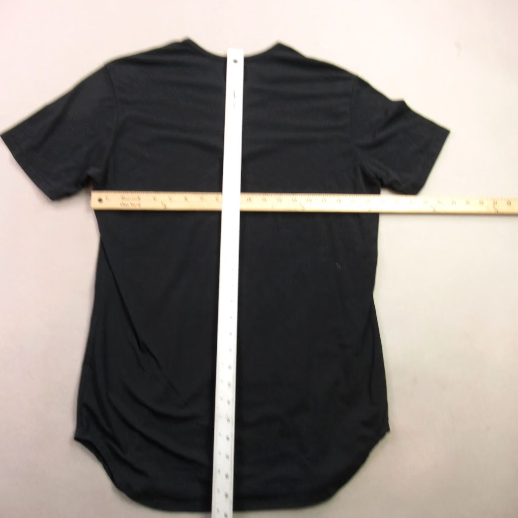 Cuts Cuts Shirt Mens Short Sleeve Henley Crew Neck Buttons Pullover Black Size US M / EU 48-50 / 2 - 5 Thumbnail