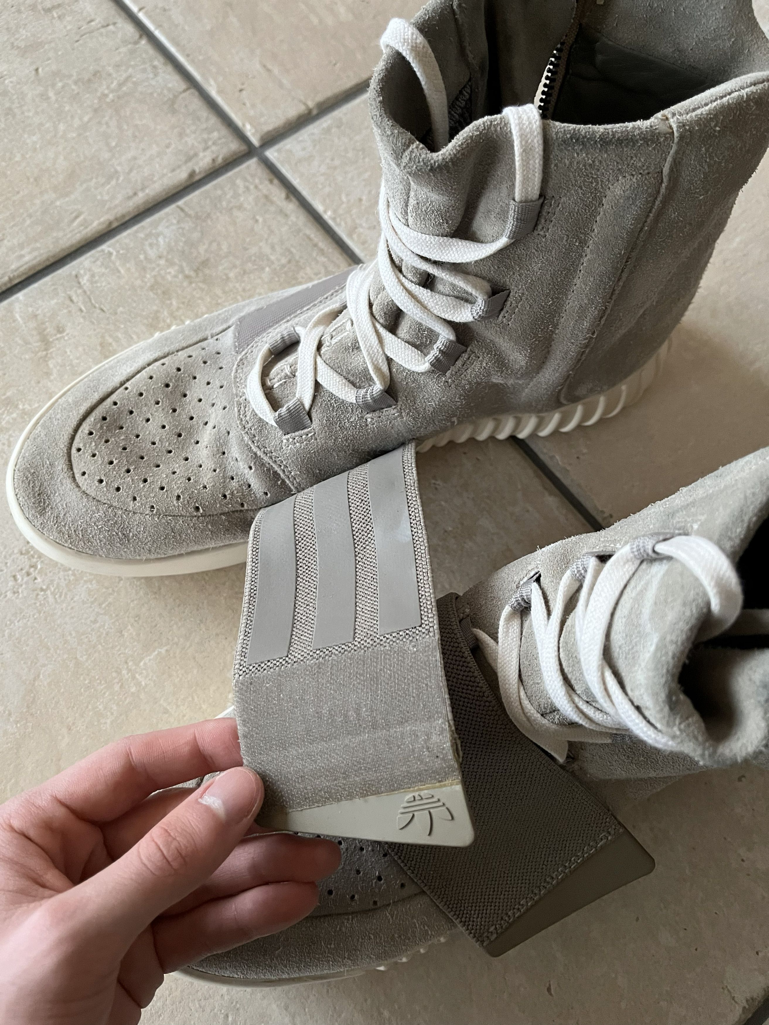 Yeezy Yeezy 750 OG Grey Size US 11 / EU 44 - 8 Thumbnail