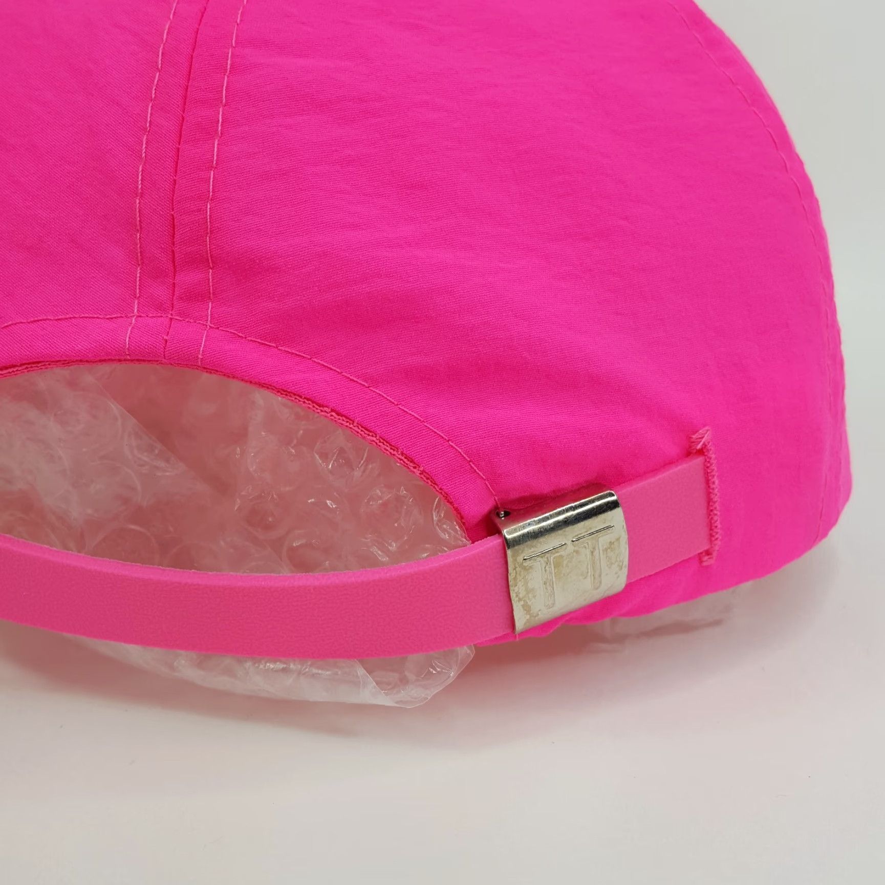 Vintage VINTAGE 80s Neon Pink Trucker Hat Town Talk Adjustable Snapback Cap Navy USA Rose Pink Logo Embroidered Plain Solid Pattern Hat Mens Size ONE SIZE - 6 Thumbnail