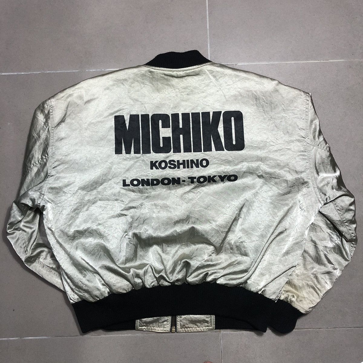 Michiko Koshino × Michiko Koshino London Vtg Michiko Koshino London Spell-Out Bomber Jaket Size US M / EU 48-50 / 2 - 3 Thumbnail