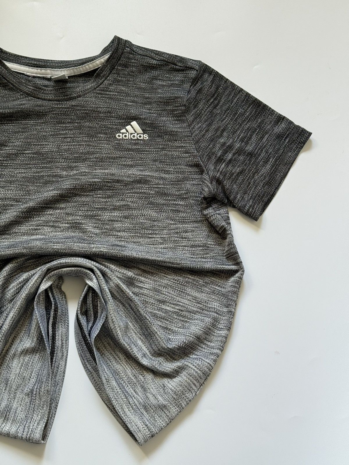 Adidas × Vintage Adidas T-shirt Size XS / US 0-2 / IT 36-38 - 1 Thumbnail