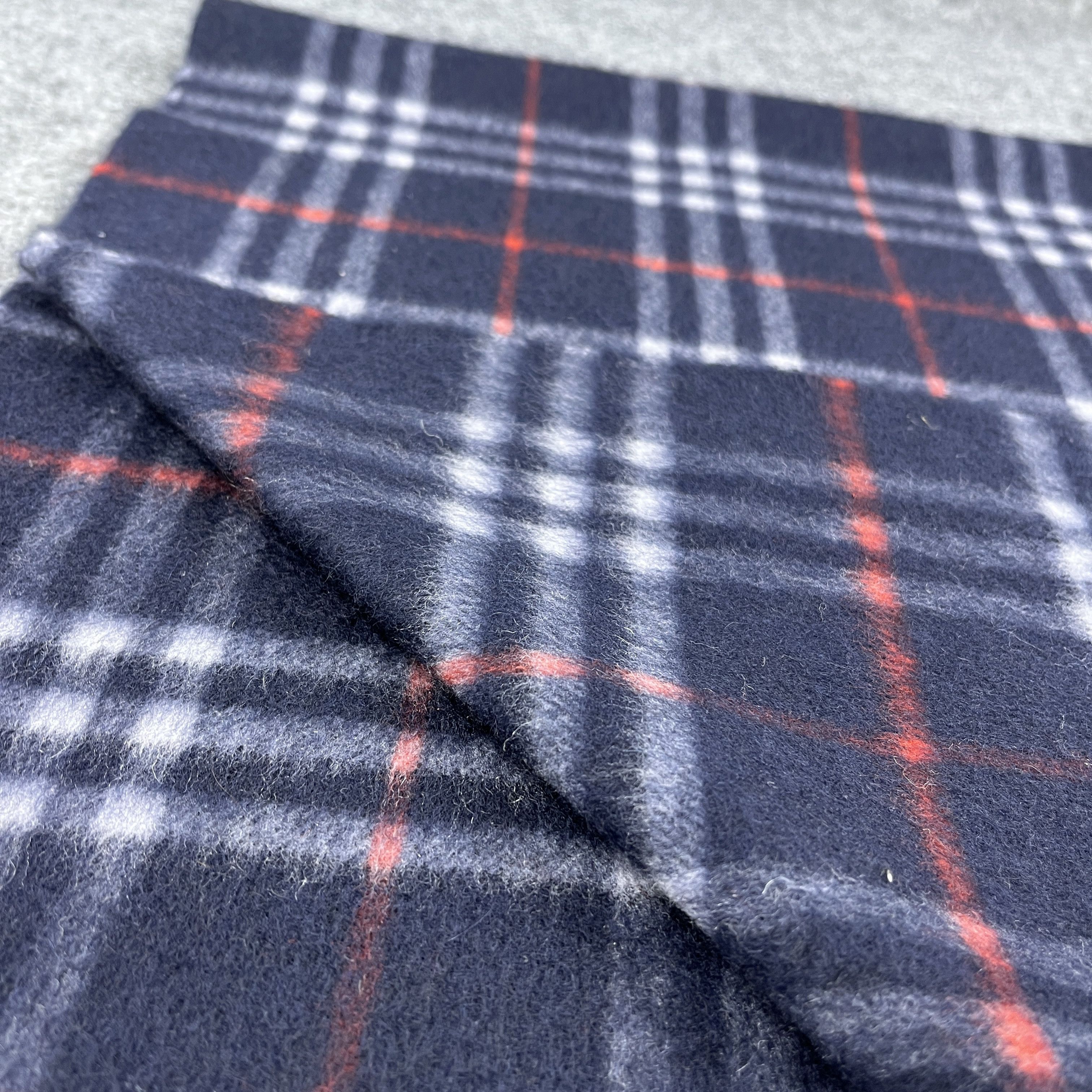 Burberry Burberrys Scarf / Muffler / Neckwear T1525 Size ONE SIZE - 9 Thumbnail