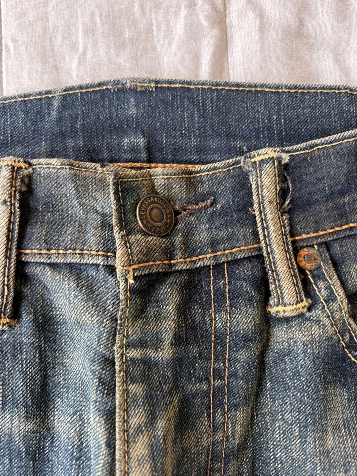 If Six Was Nine Vintage Levis 505 Mud Wash Rusty Jeans Distressed Denim Size US 31 - 10 Thumbnail