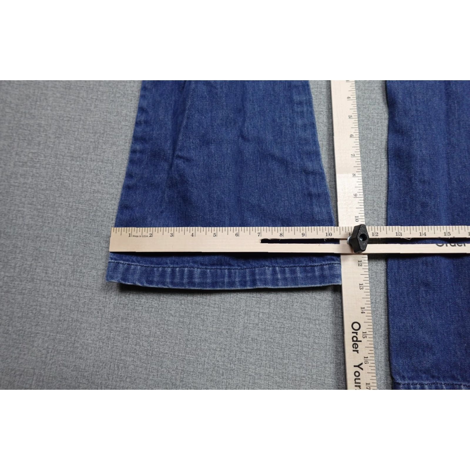 Diesel VINTAGE Diesel Jeans Womens Flare Leg 30x33 Blue Medium Wash Denim Bellbottoms Womens 30in Zip Pocket Zipper 100% Cotton Size 30" / US 8 / IT 44 - 5 Thumbnail