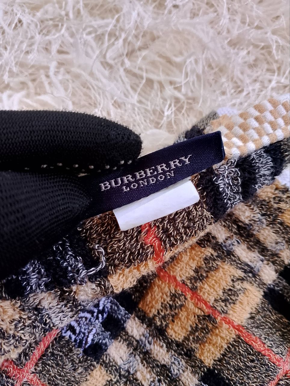Burberry Vintage BURBERRY London Gold Nova Checkered Hand Face Towel Size ONE SIZE - 6 Thumbnail
