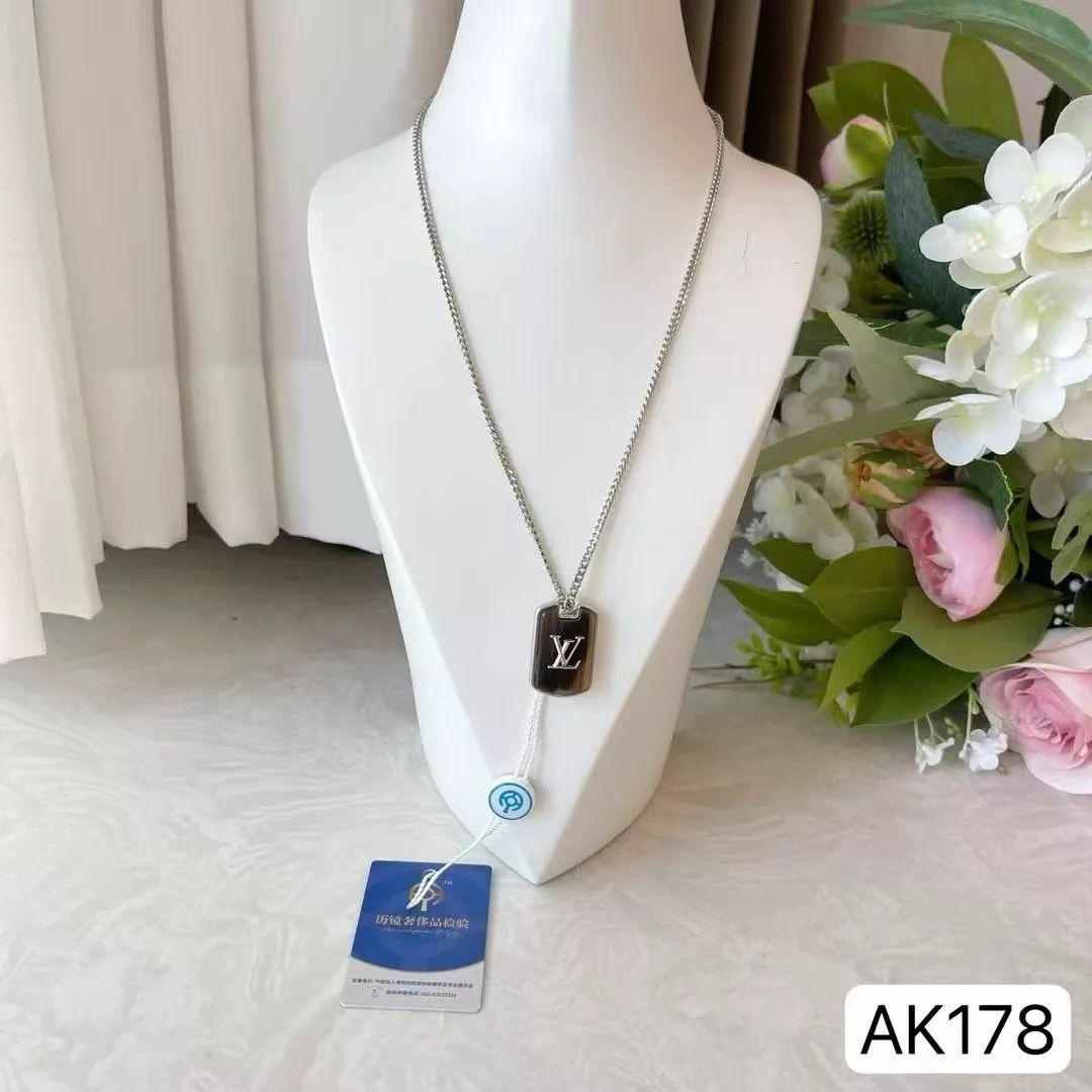 Louis Vuitton Louis Vuitton New Necklace 49-59cm Chain With Dust Bag Size ONE SIZE - 1 Thumbnail