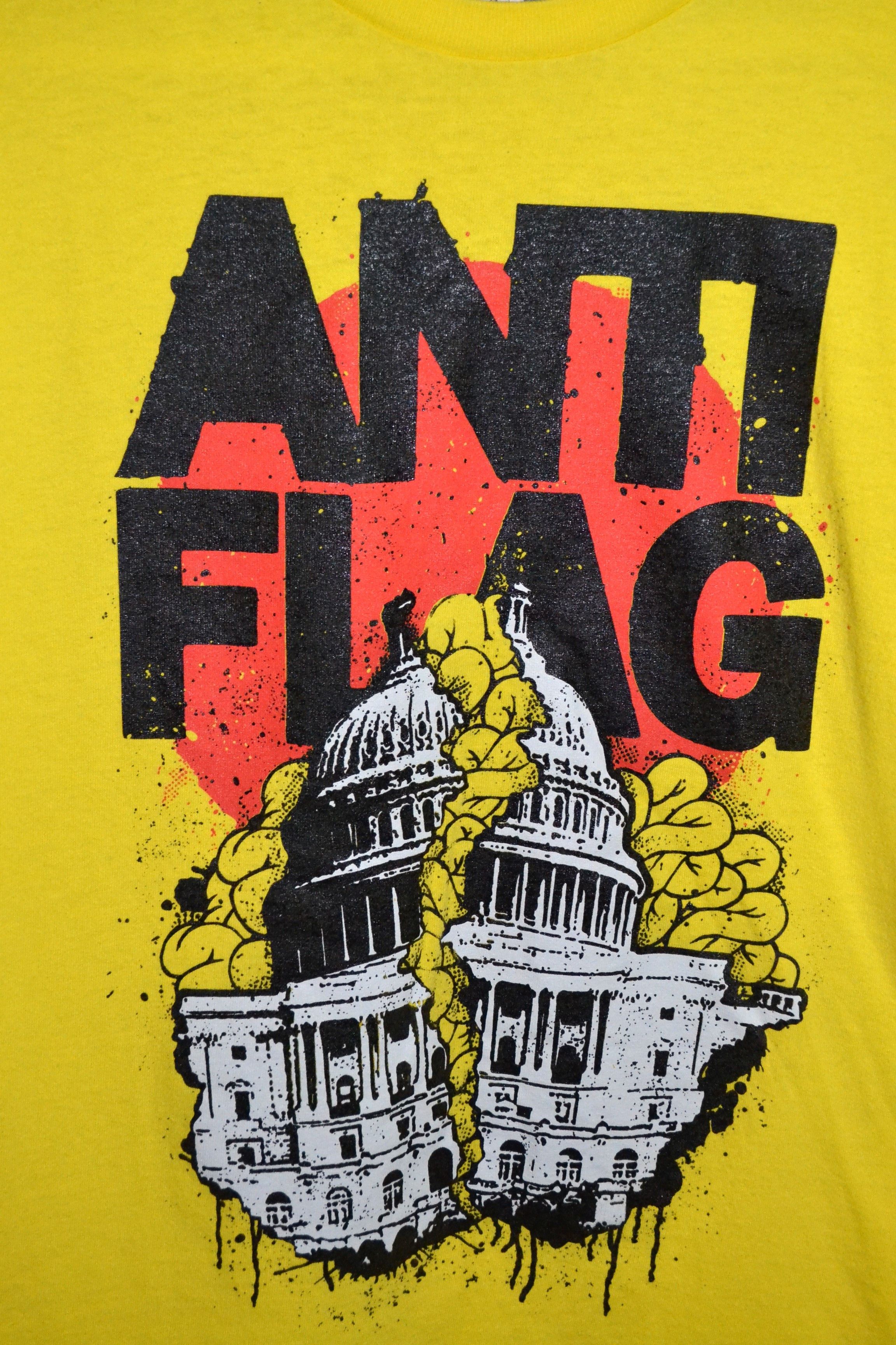 Band Tees Anti Flag Band Tee size L 2000s Vintage Size US L / EU 52-54 / 3 - 3 Thumbnail