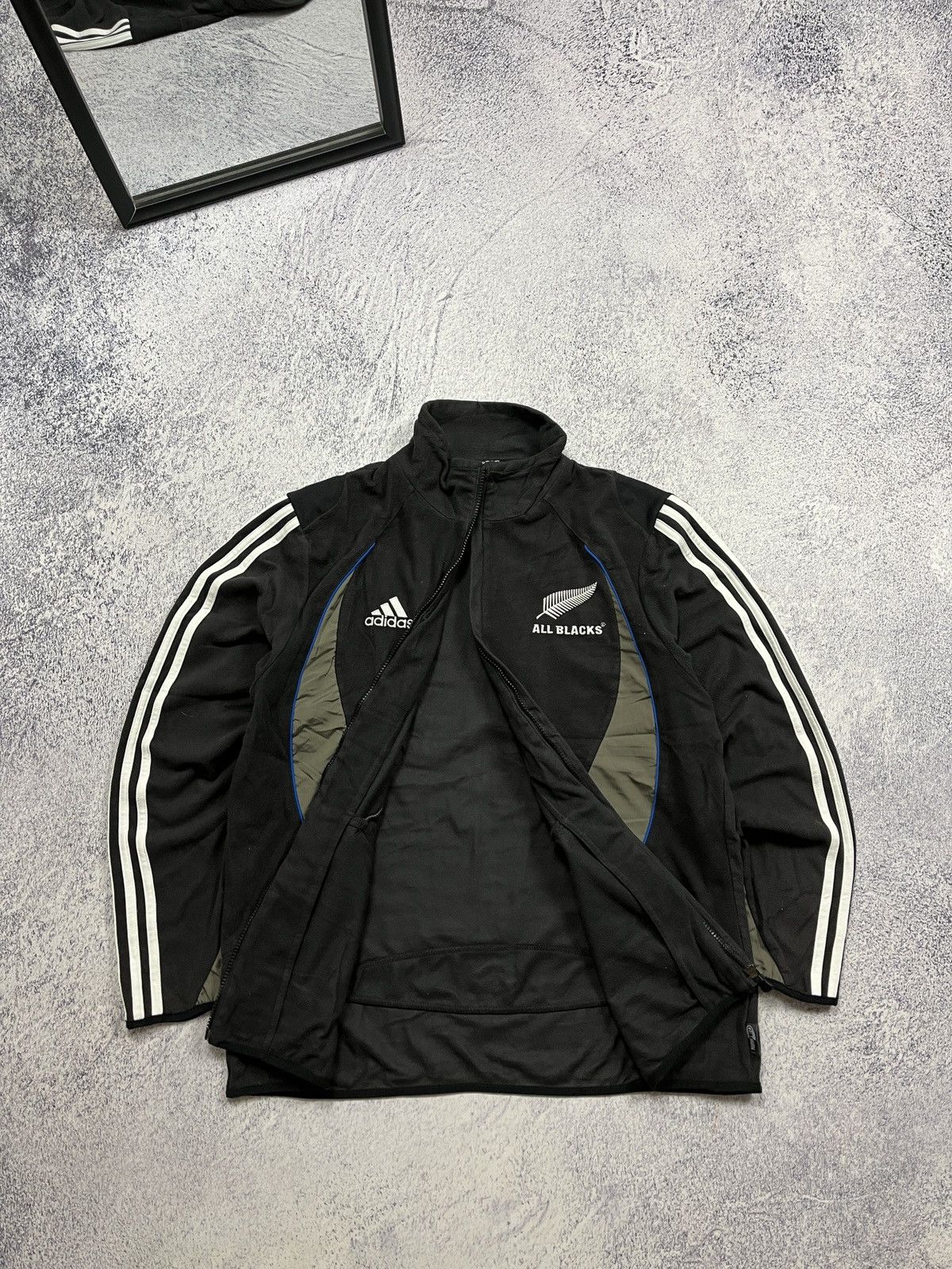 Adidas × Vintage Vintage 00s Adidas All Blacks Zip Fleece Jacket Sweater Rare Size US L / EU 52-54 / 3 - 9 Thumbnail