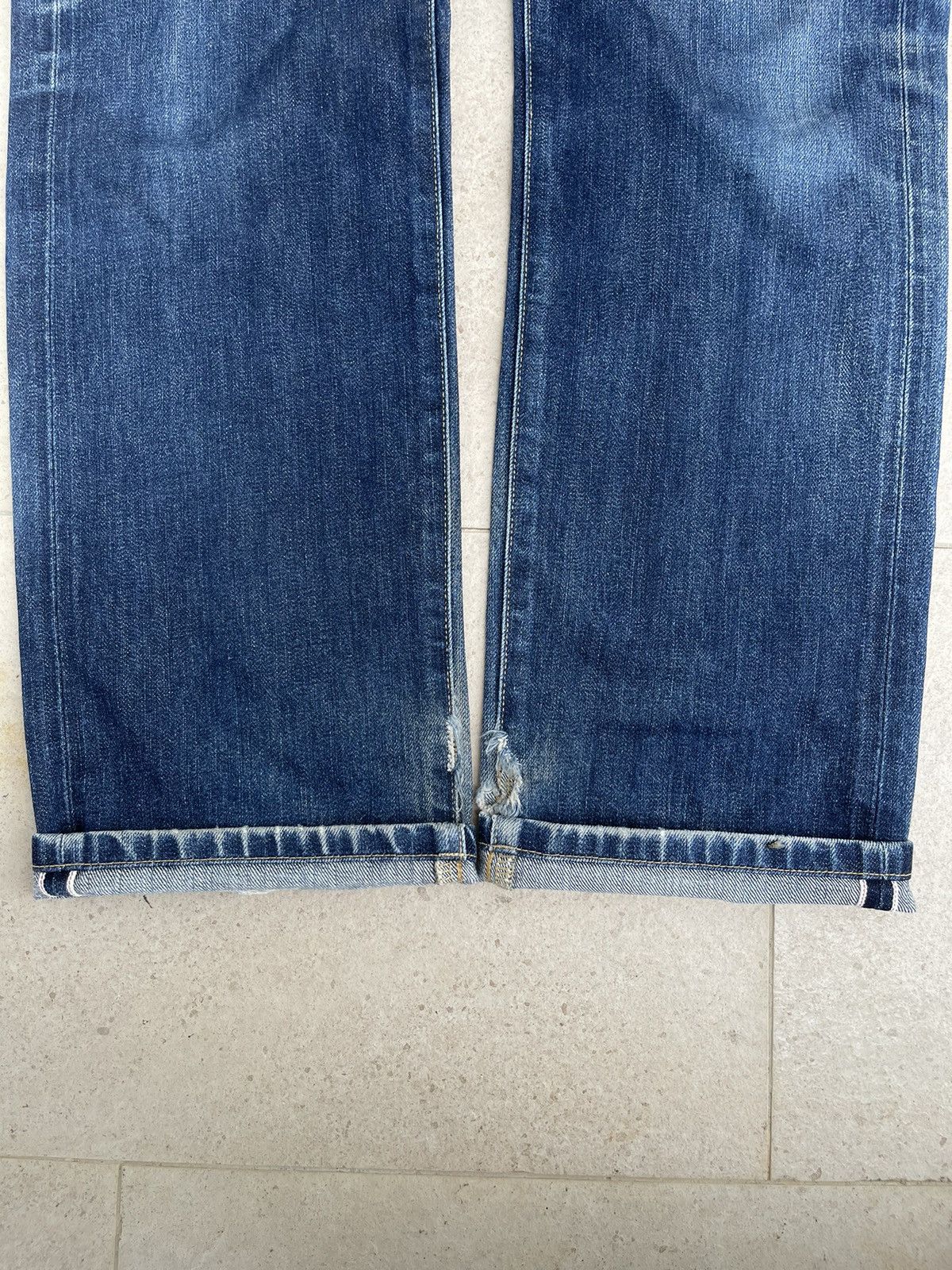 Japanese Brand × Jean × Uniqlo 🔥Uniqlo Jeans Selvedge Distressed Denim W35🔥 Size US 35 - 3 Thumbnail