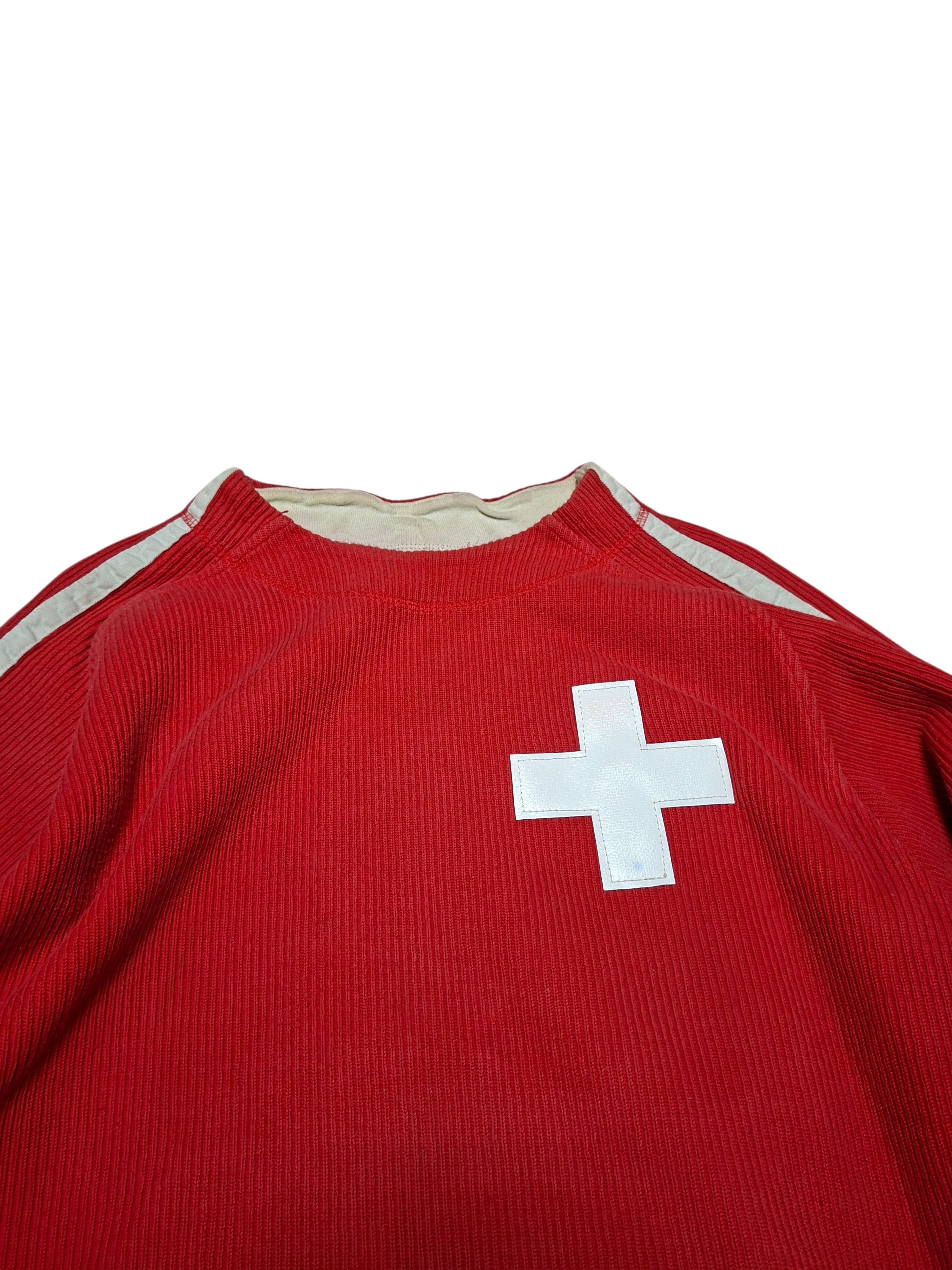Nike SWITZERLAND NIKE VINTAGE 90S SWEATSHIRT Size US L / EU 52-54 / 3 - 2 Thumbnail