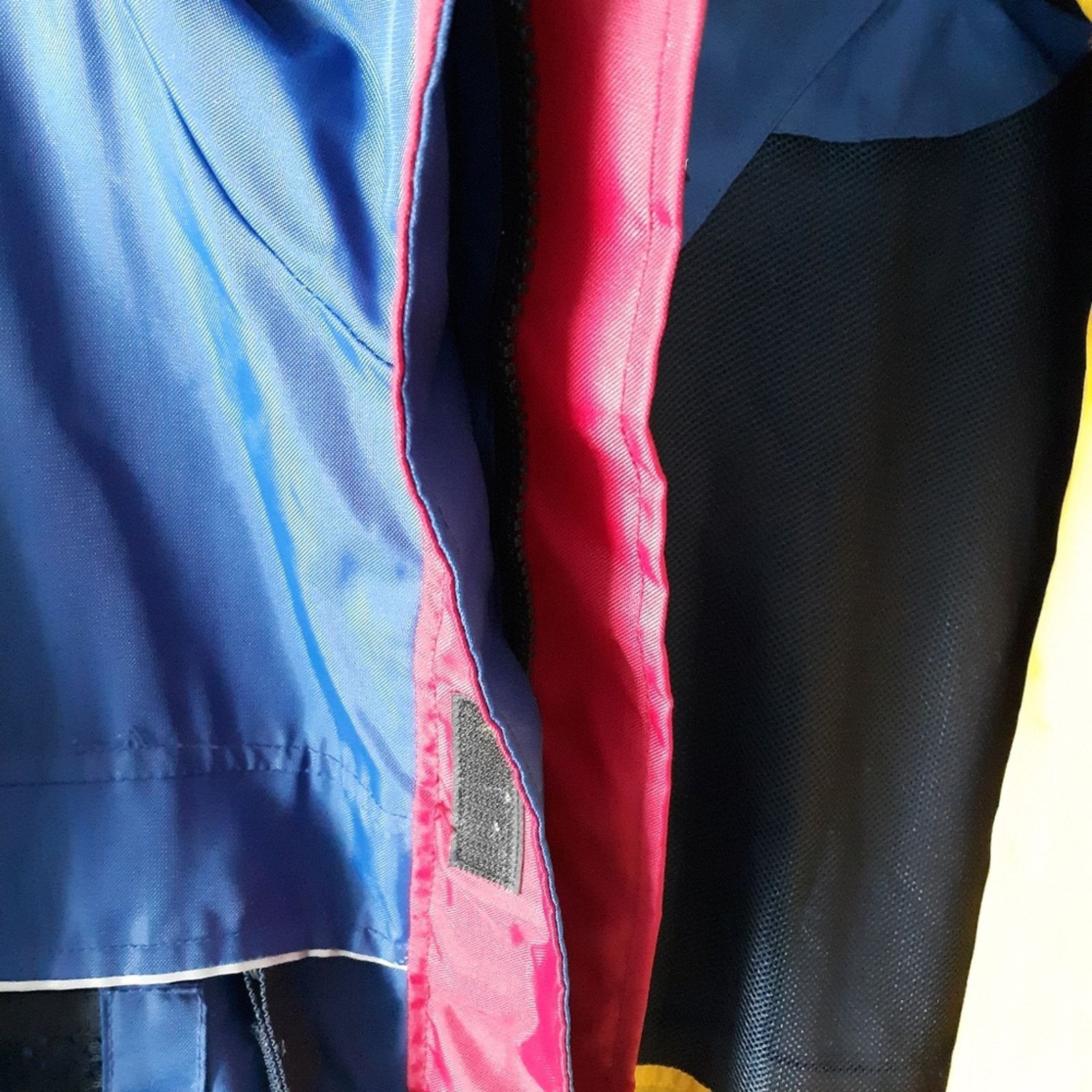 Tommy Hilfiger VTG Y2K Tommy Hilfiger Nylon Jacket Size US XL / EU 56 / 4 - 9 Thumbnail