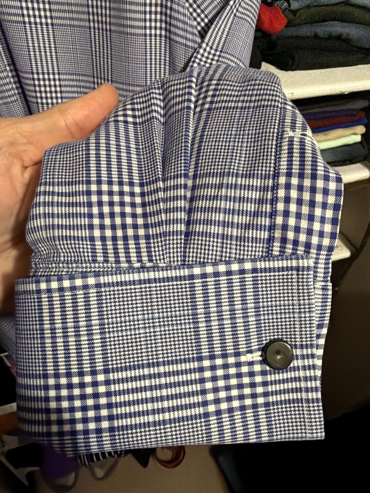 Tom Ford TOM FORD DRESS SHIRT - Like new conditon Size US XL / EU 56 / 4 - 6 Thumbnail