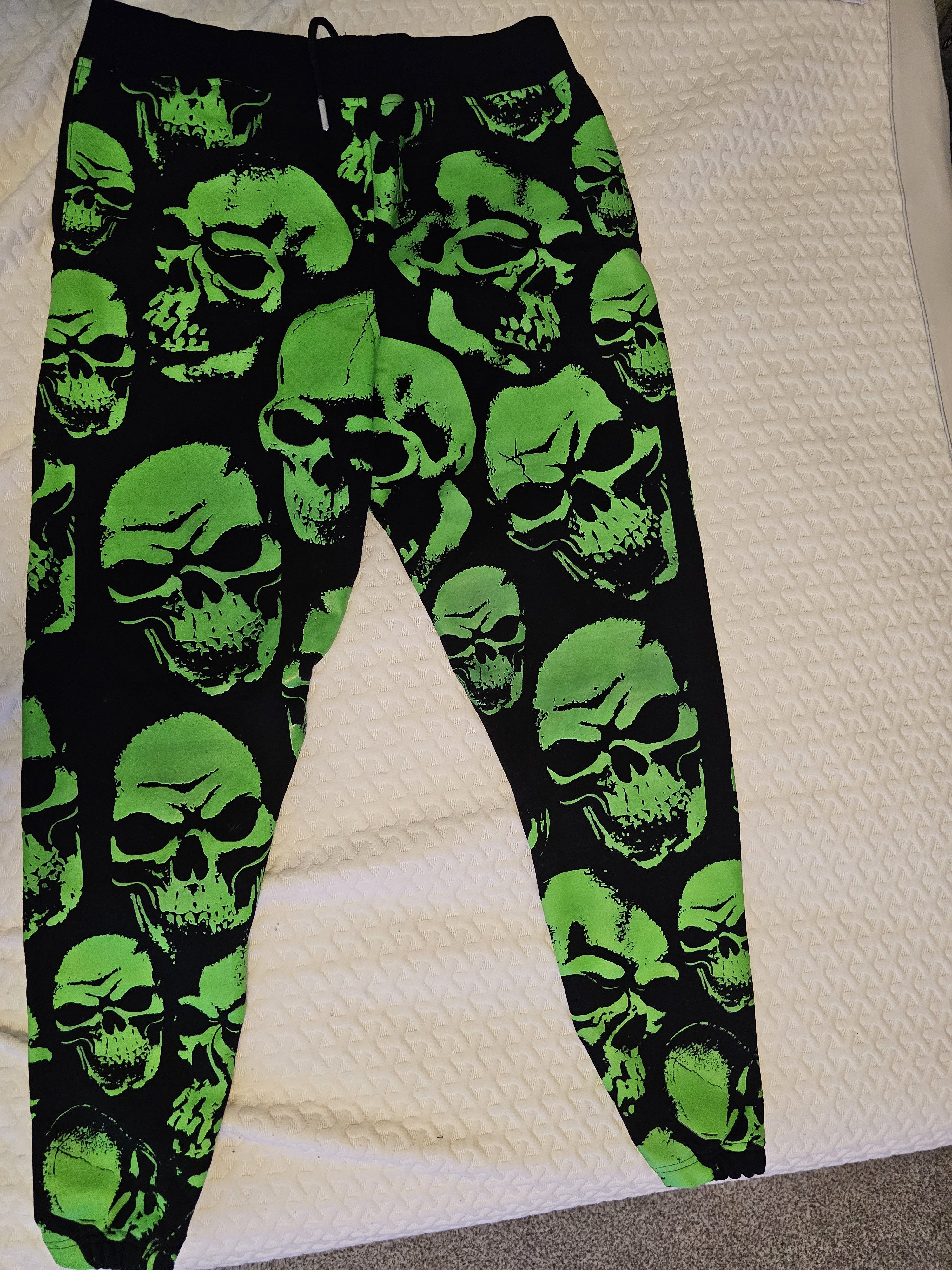 Icy Rabbit Icy Rabbit size medium hoodie and large sweatpant Size US 34 / EU 50 - 23 Thumbnail