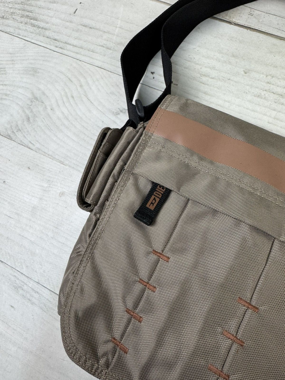 Diesel Vintage Diesel Shoulder Bag Messenger Big Logo Nylon 90s Size ONE SIZE - 3 Thumbnail