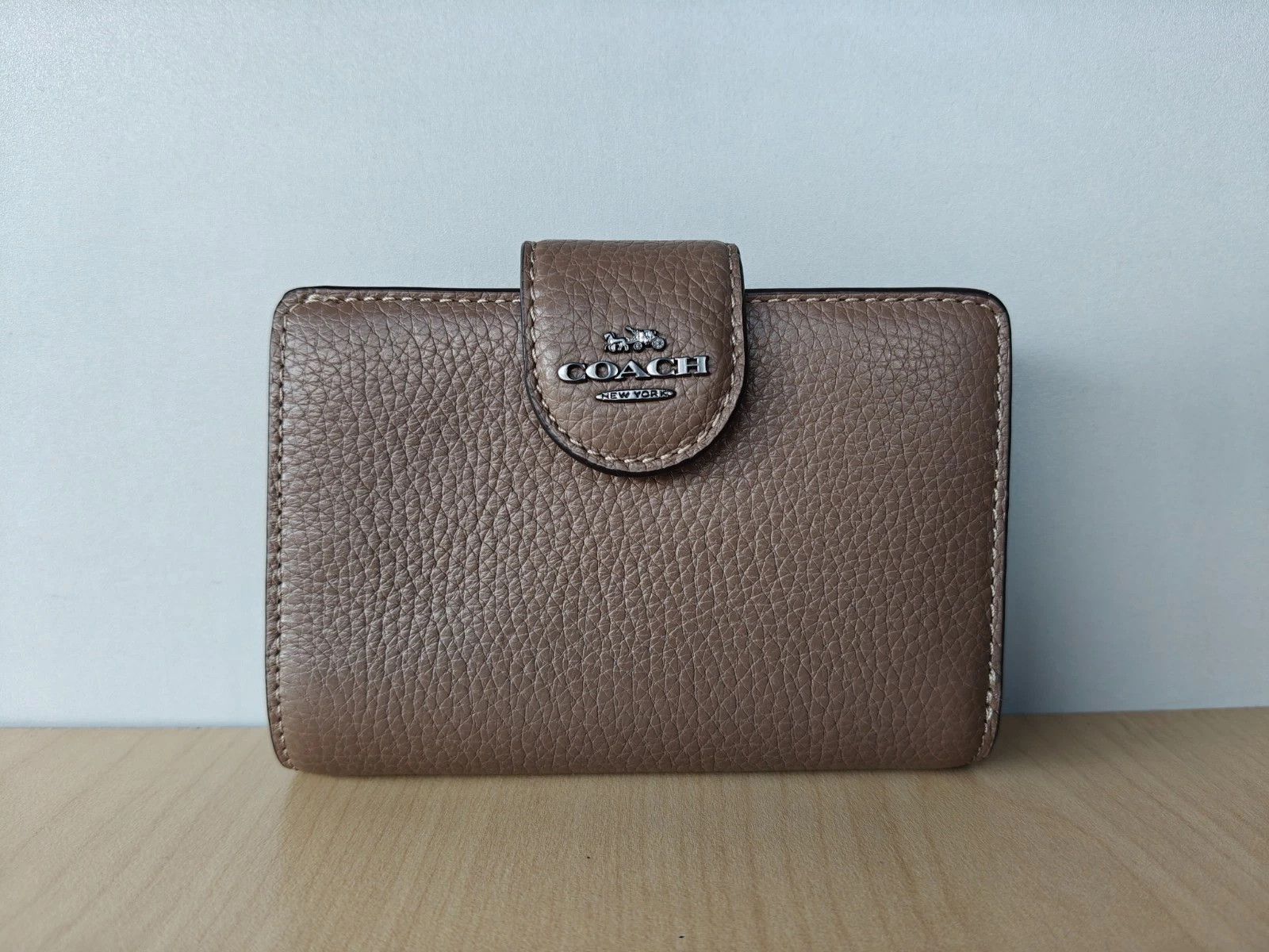 Coach Coach Medium Corner Zip Women's Wallet T/1010 Size ONE SIZE - 1 Thumbnail