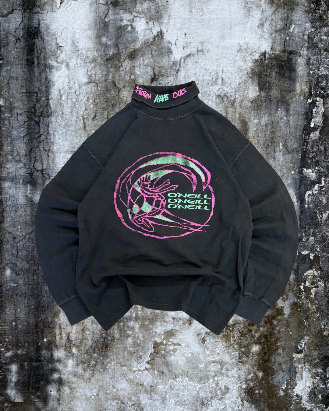 RARE Vintage 80s O’Neill ‘Frozen Wave Cult’ Turtleneck
