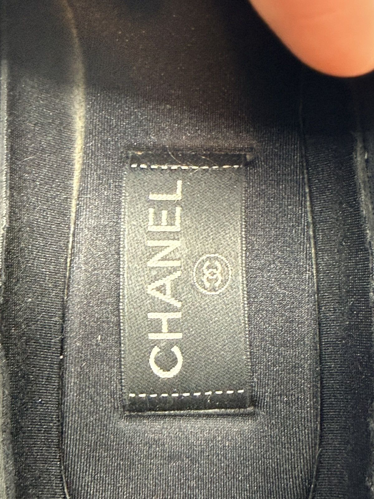 Chanel Size 10 - CHANEL CC Logo Low Black Size US 10 / EU 43 - 8 Thumbnail