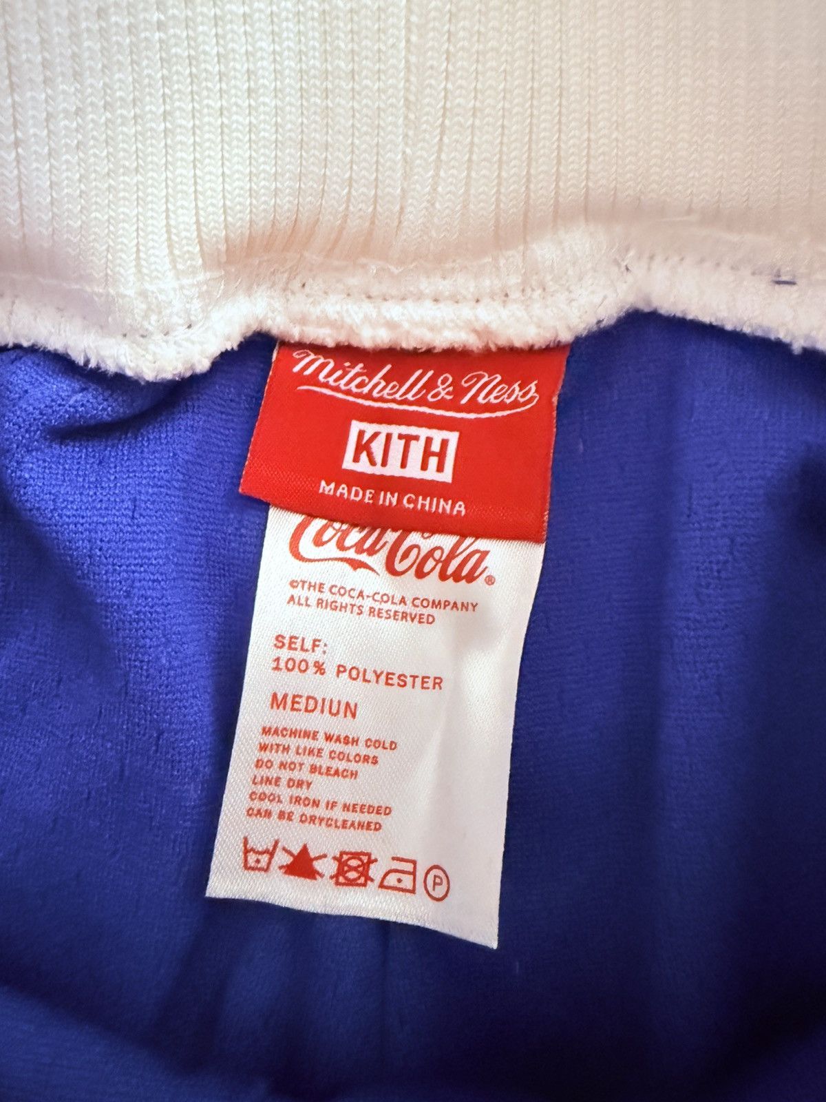 Coca Cola × Kith Kith x Coca Cola x Mitchell & Ness Mesh Hawaii Short Blue M Size US 32 / EU 48 - 2 Thumbnail