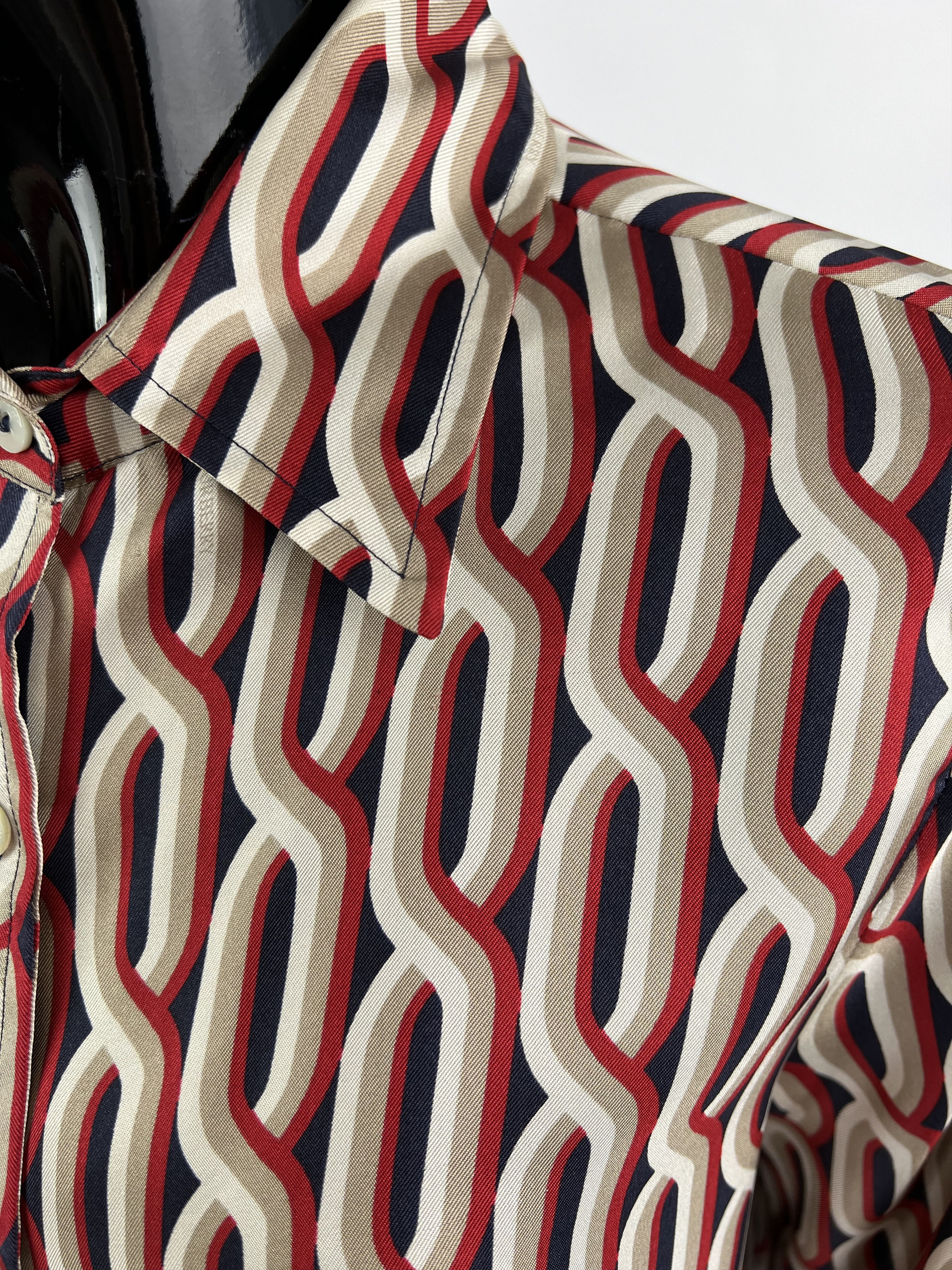 Burberry Burberry London Women's Silk Button Up Shirt Blouse Size 42 Size M / US 6-8 / IT 42-44 - 8 Thumbnail