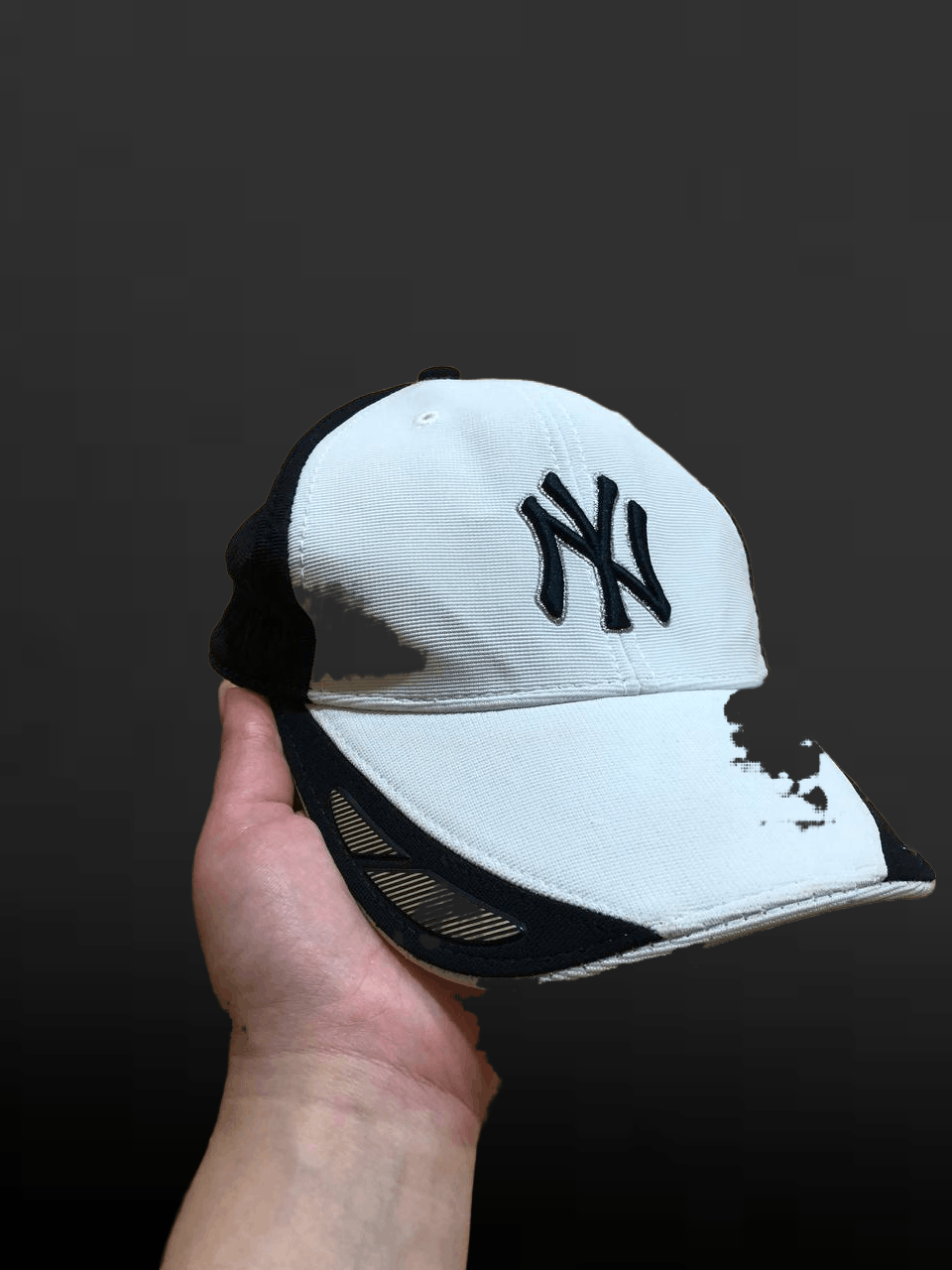 New York Yankees Rare Vintage New York Yankees Drew Pearson Strapback Cap Size ONE SIZE - 1 Thumbnail